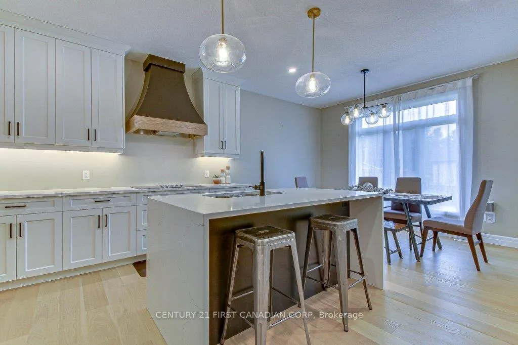 Photo 8 of 6 Aspen Circle, Thames Centre, Rural Thames Centre — HOMEH
