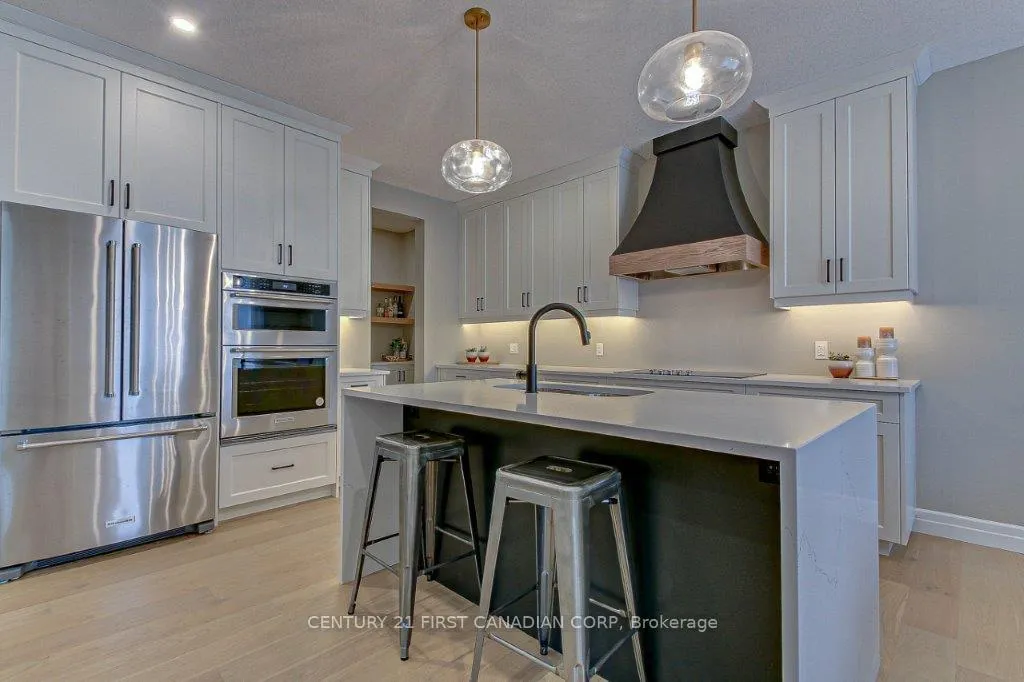 Photo 9 of 6 Aspen Circle, Thames Centre, Rural Thames Centre — HOMEH