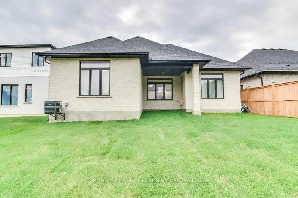 Photo 35 of 6 Aspen Circle, Thames Centre, Rural Thames Centre — HOMEH