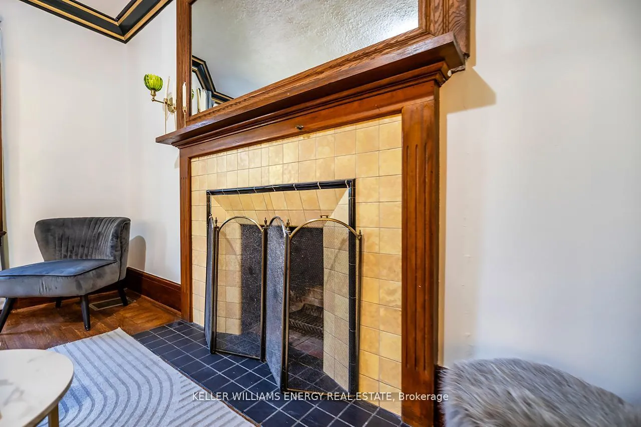Photo 9 of 23 Connaught Street, Oshawa, O'Neill — HOMEH