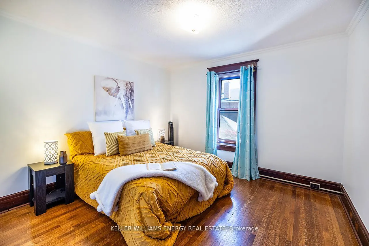 Photo 29 of 23 Connaught Street, Oshawa, O'Neill — HOMEH