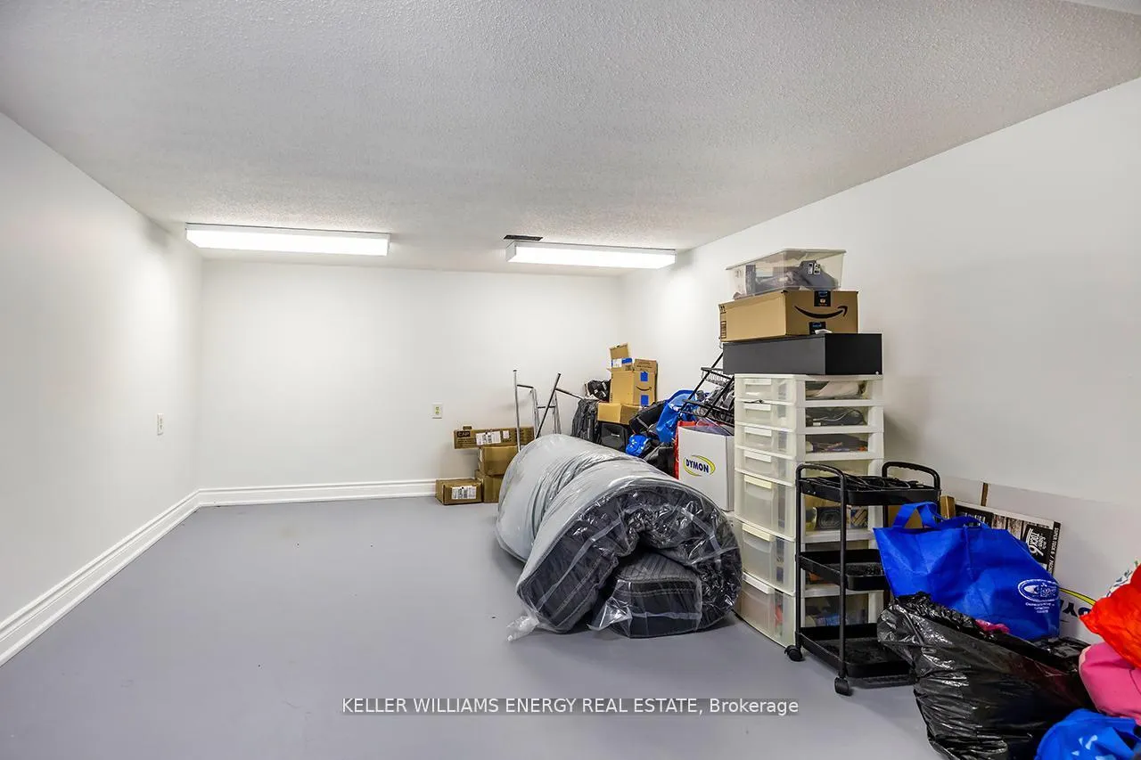 Photo 44 of 23 Connaught Street, Oshawa, O'Neill — HOMEH