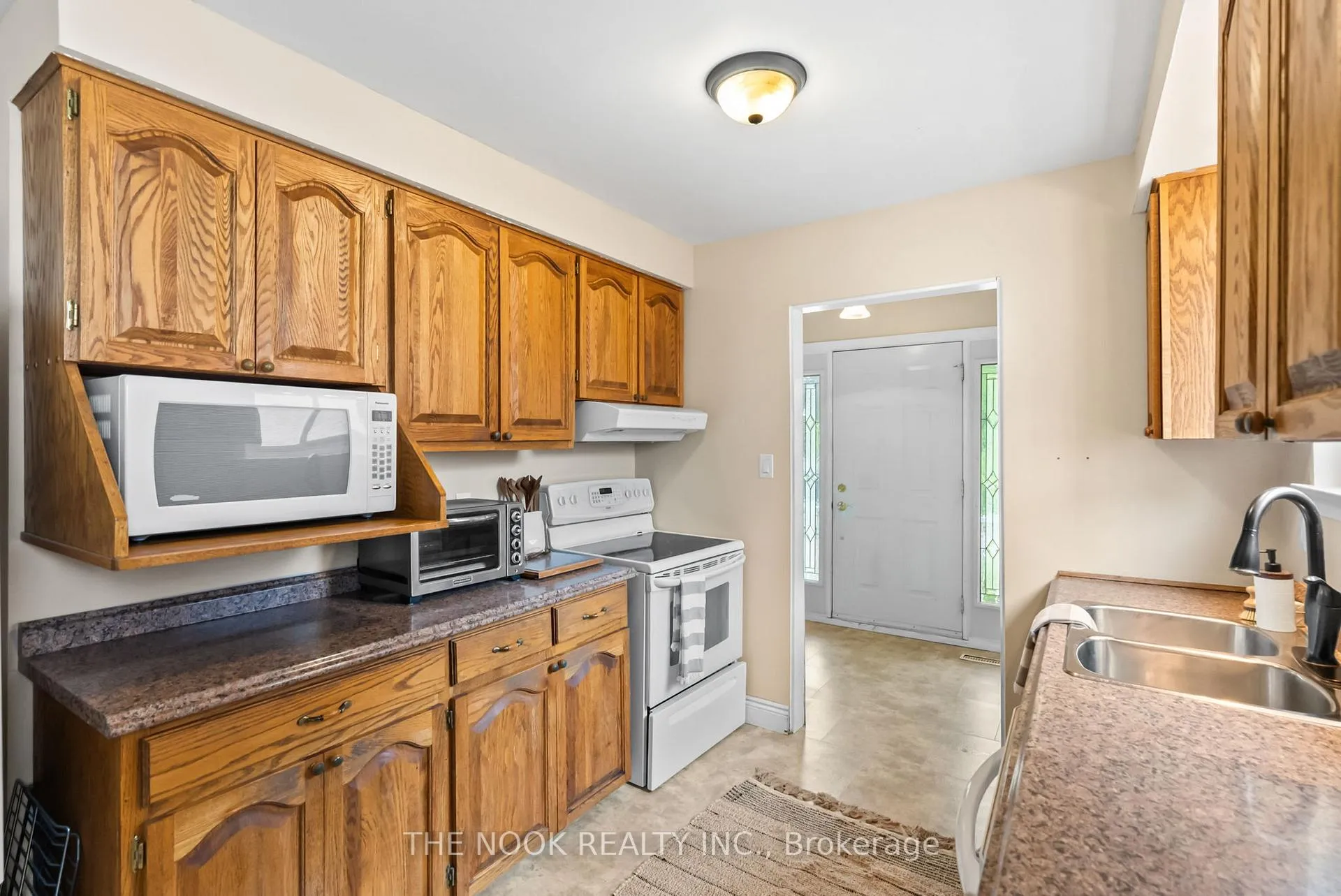 Photo 10 of 287 Viewmount Street, Oshawa, Donevan — HOMEH