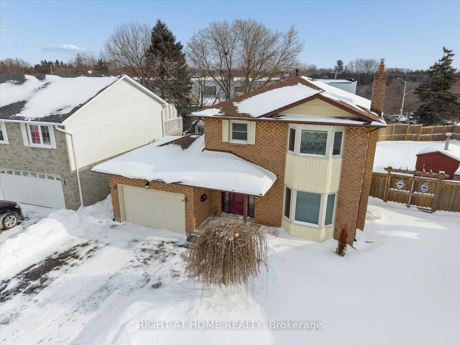Photo 1 of 48 Cherry Blossom Crescent, Clarington, Courtice — HOMEH
