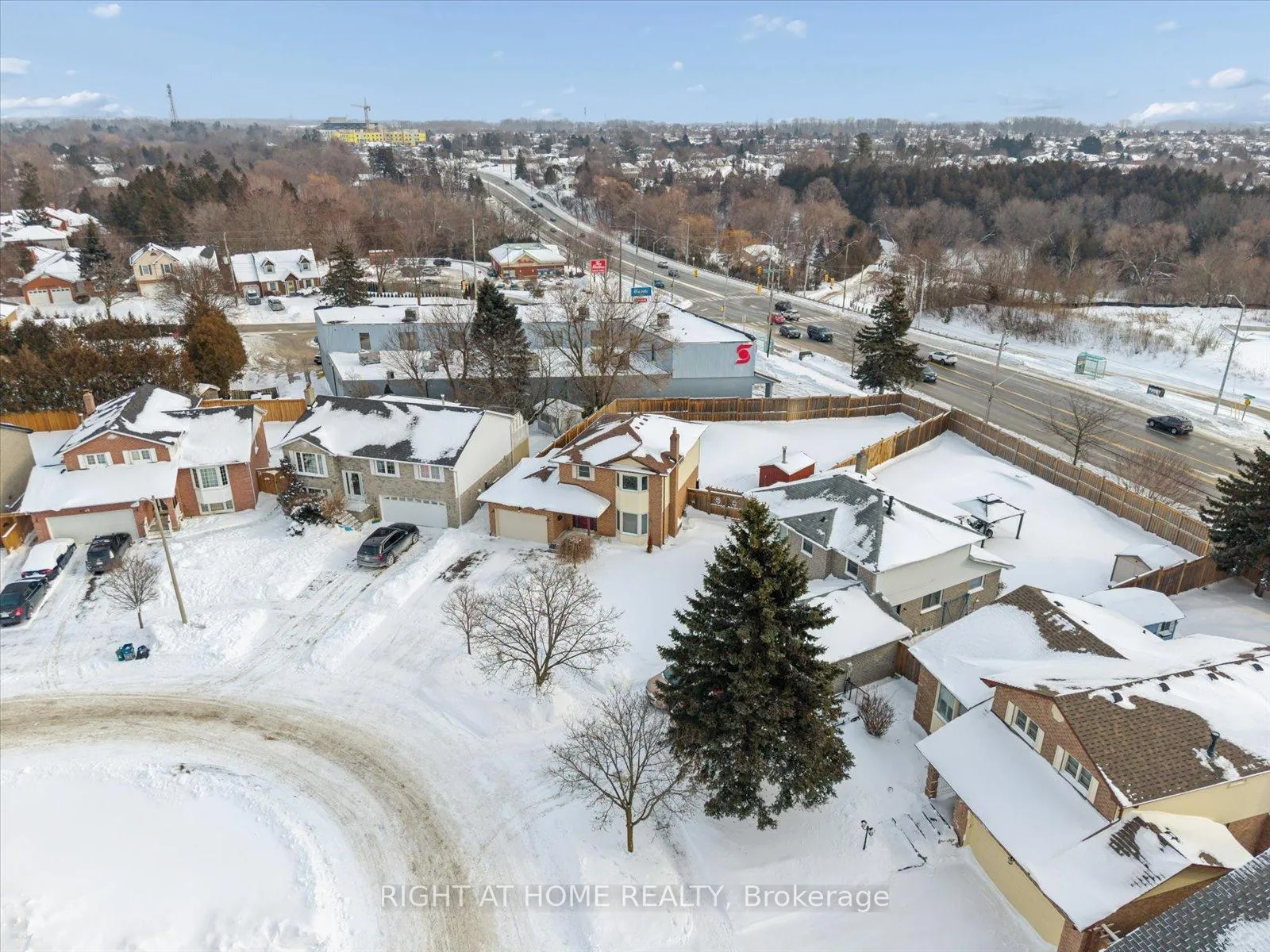 Photo 48 of 48 Cherry Blossom Crescent, Clarington, Courtice — HOMEH