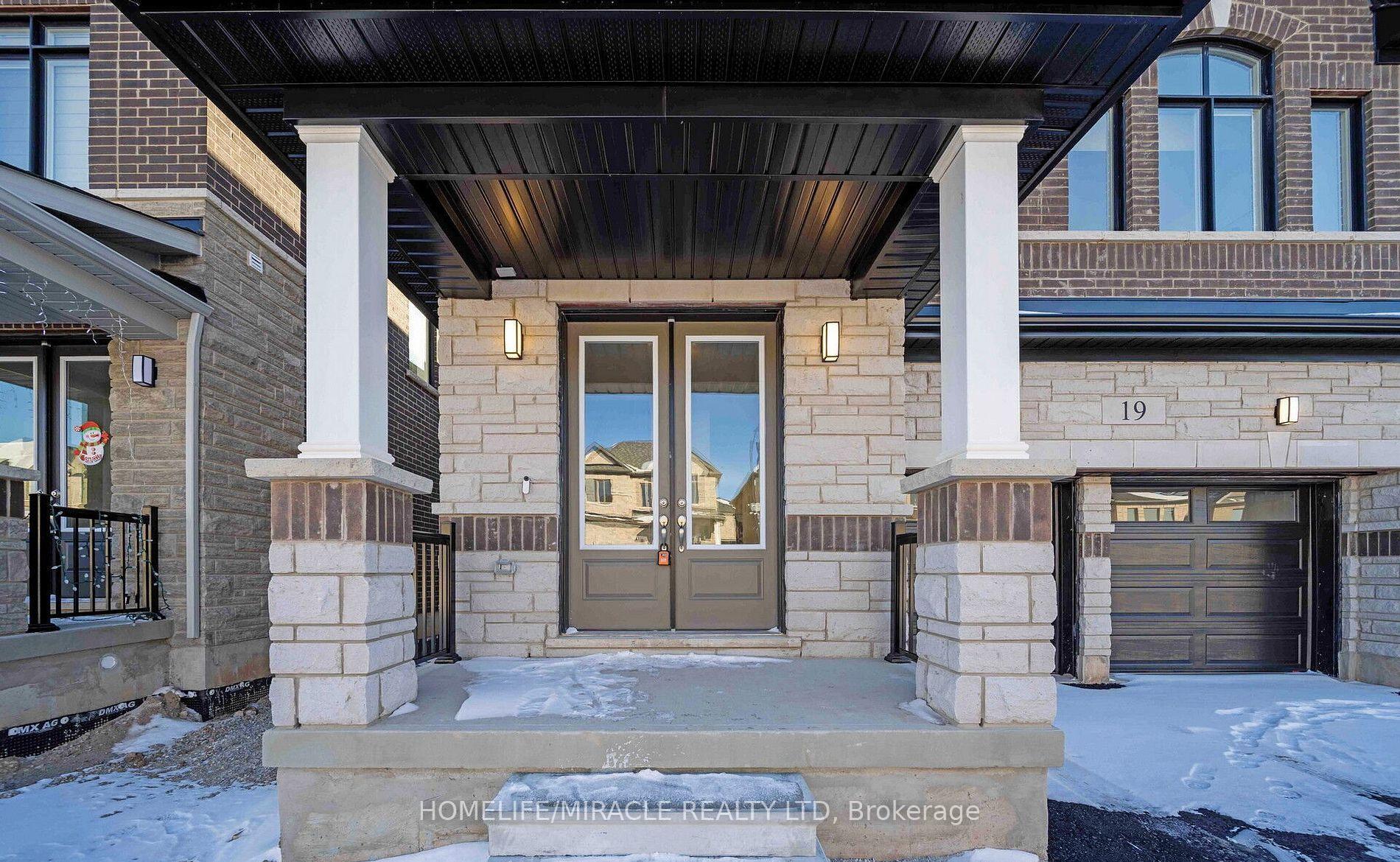 Photo 3 of 19 Tyler Avenue N, Erin — HOMEH