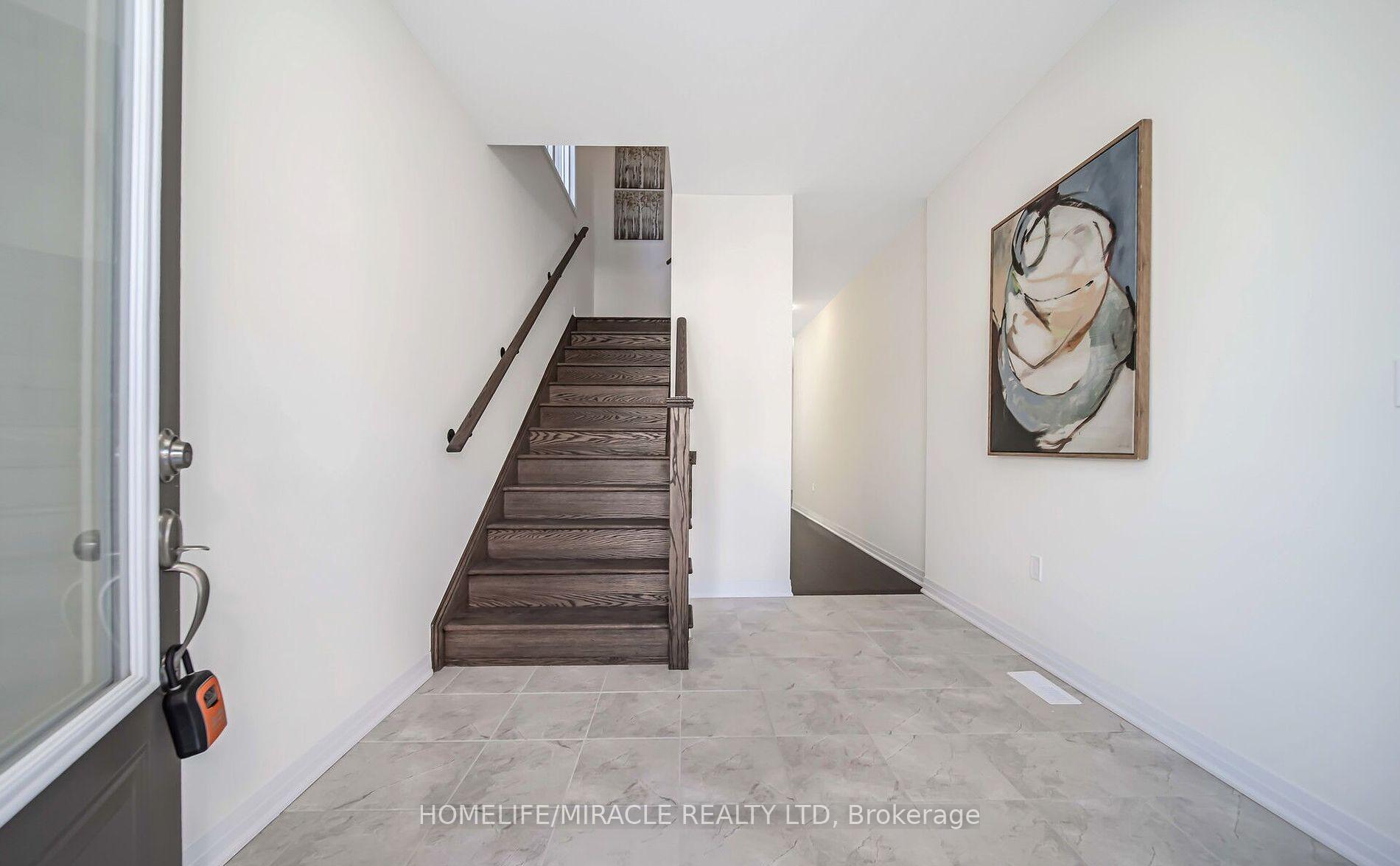 Photo 4 of 19 Tyler Avenue N, Erin — HOMEH