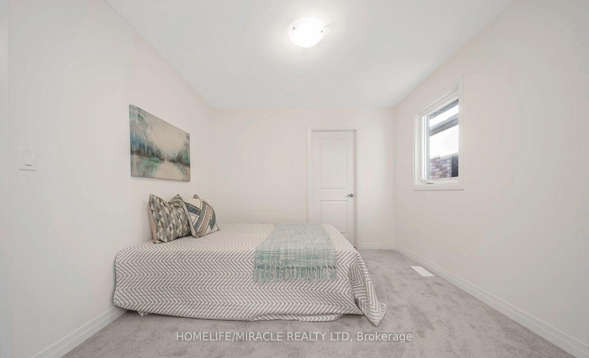 Photo 23 of 19 Tyler Avenue N, Erin — HOMEH