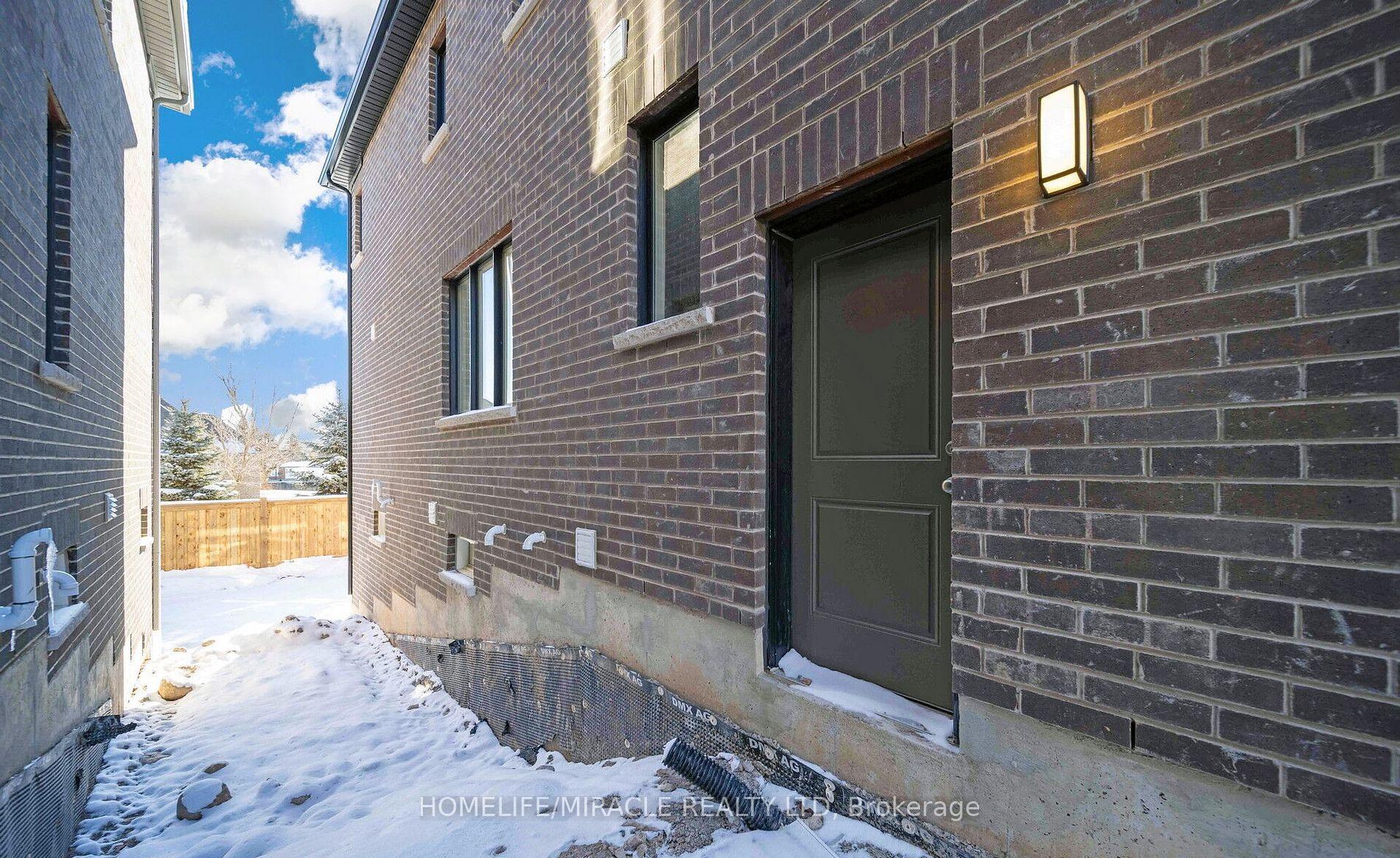 Photo 38 of 19 Tyler Avenue N, Erin — HOMEH