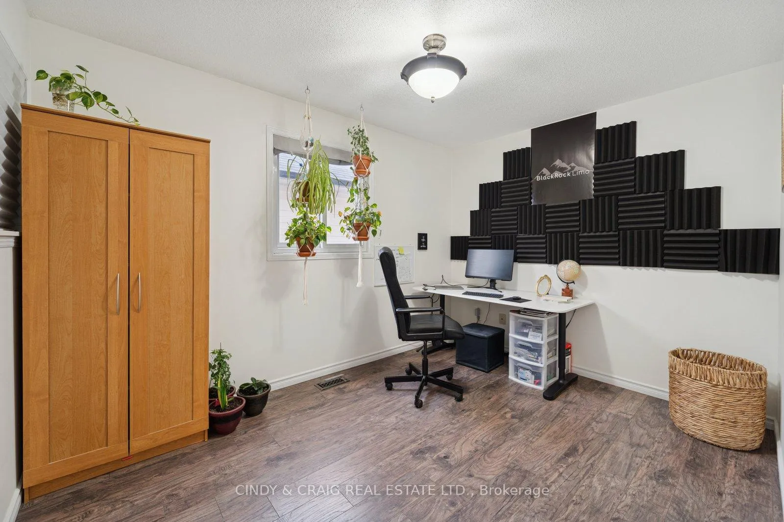 Photo 11 of 7 Empire Crescent, Clarington, Courtice — HOMEH
