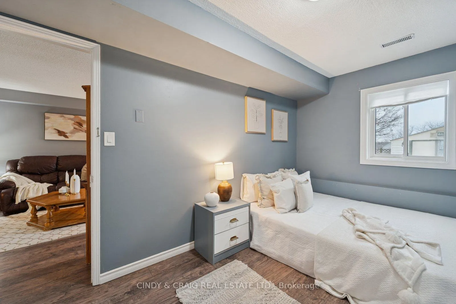 Photo 14 of 7 Empire Crescent, Clarington, Courtice — HOMEH