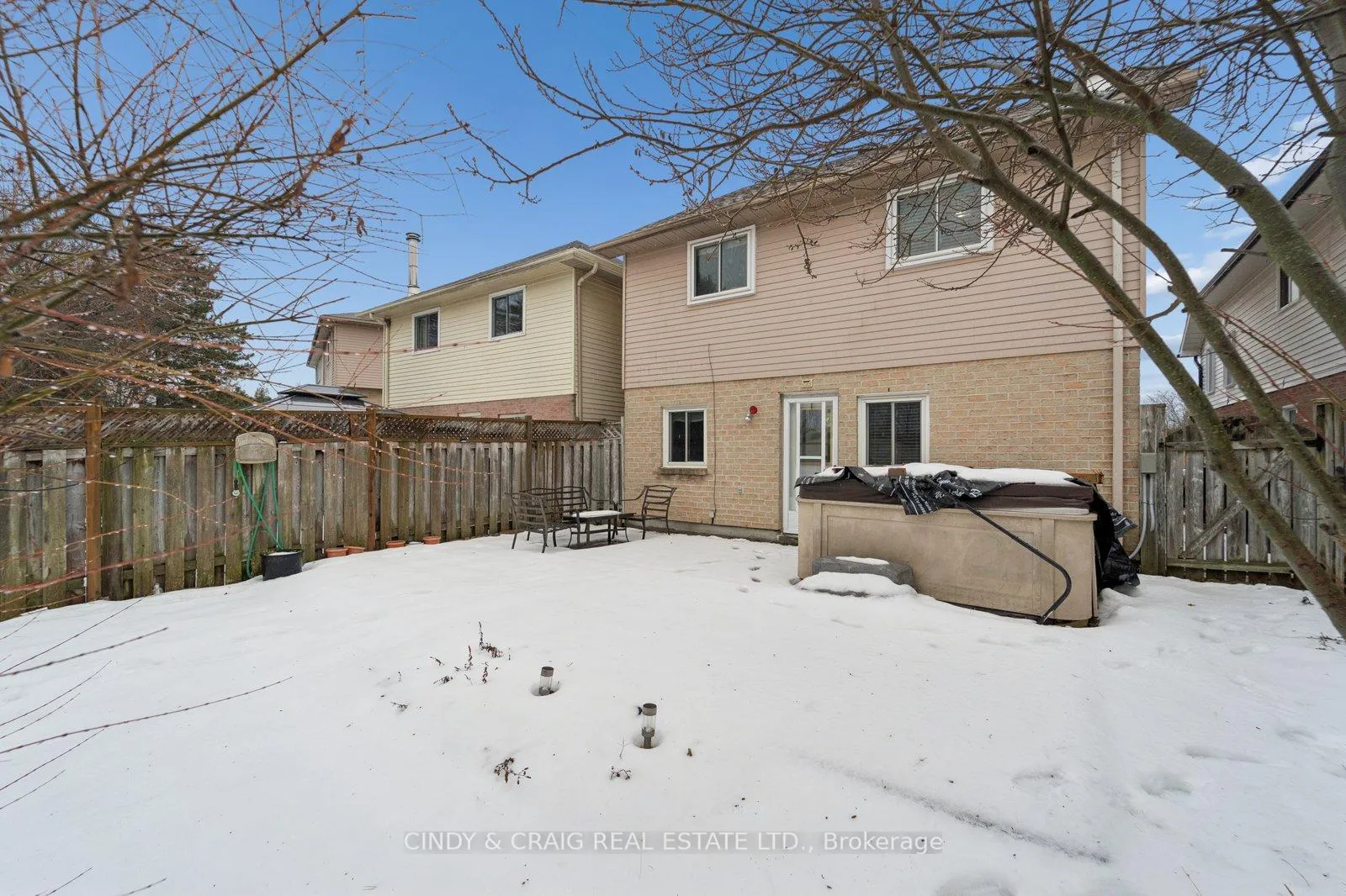 Photo 15 of 7 Empire Crescent, Clarington, Courtice — HOMEH