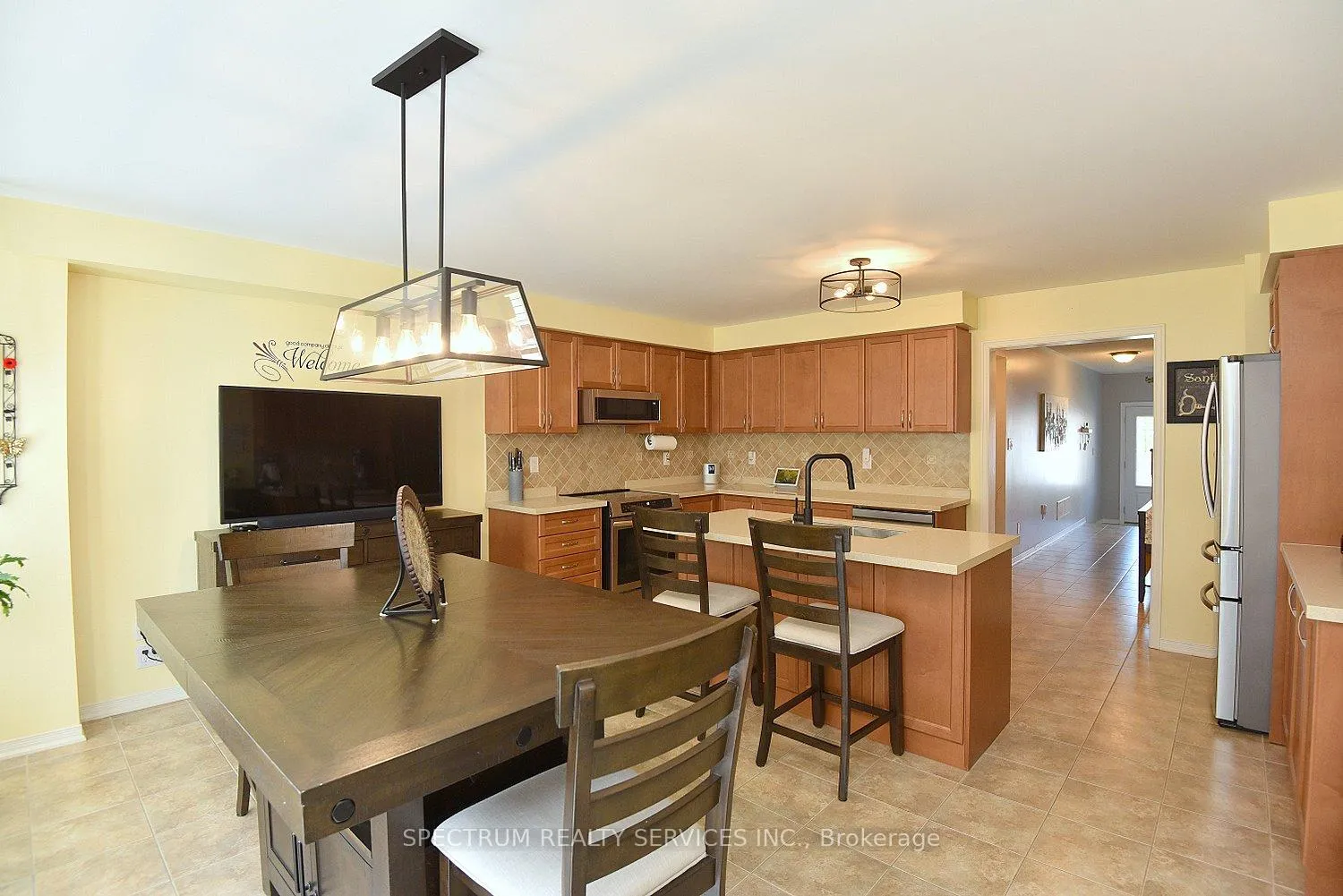 Photo 5 of 56 Mcknight Avenue, Hamilton, Waterdown — HOMEH