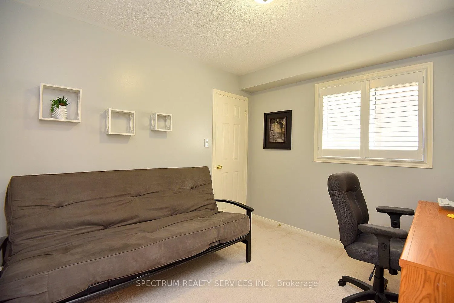 Photo 16 of 56 Mcknight Avenue, Hamilton, Waterdown — HOMEH
