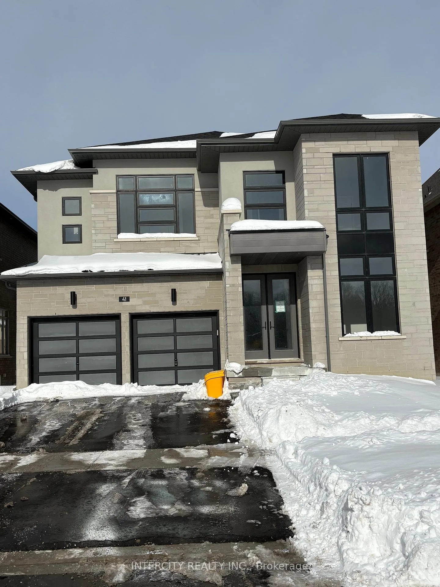 Photo 1 of 41 Goodview Drive, Brampton, Sandringham-Wellington North — HOMEH