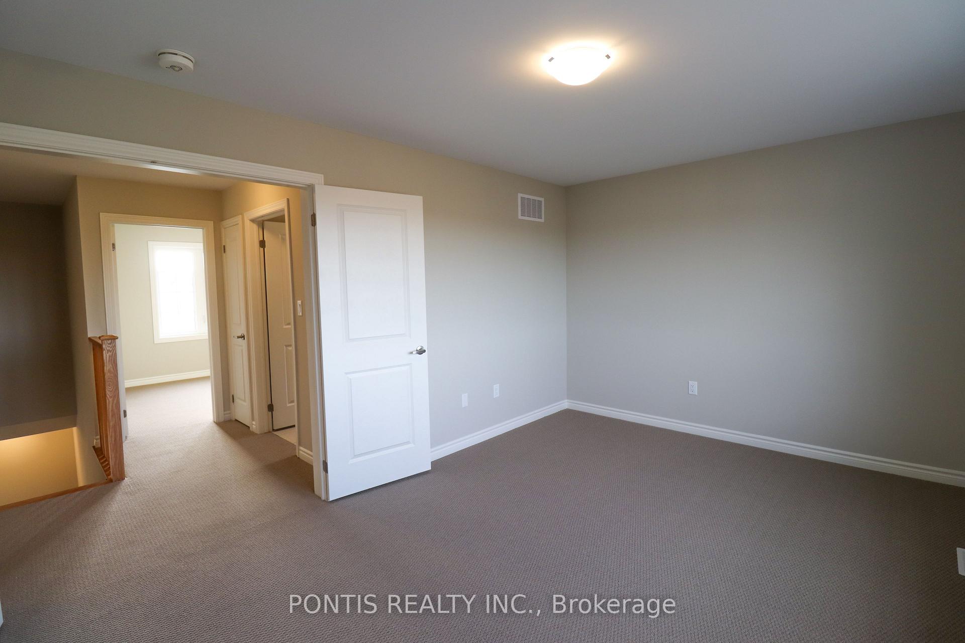 Photo 23 of 288 Springfield Crescent, Clearview, Stayner — HOMEH