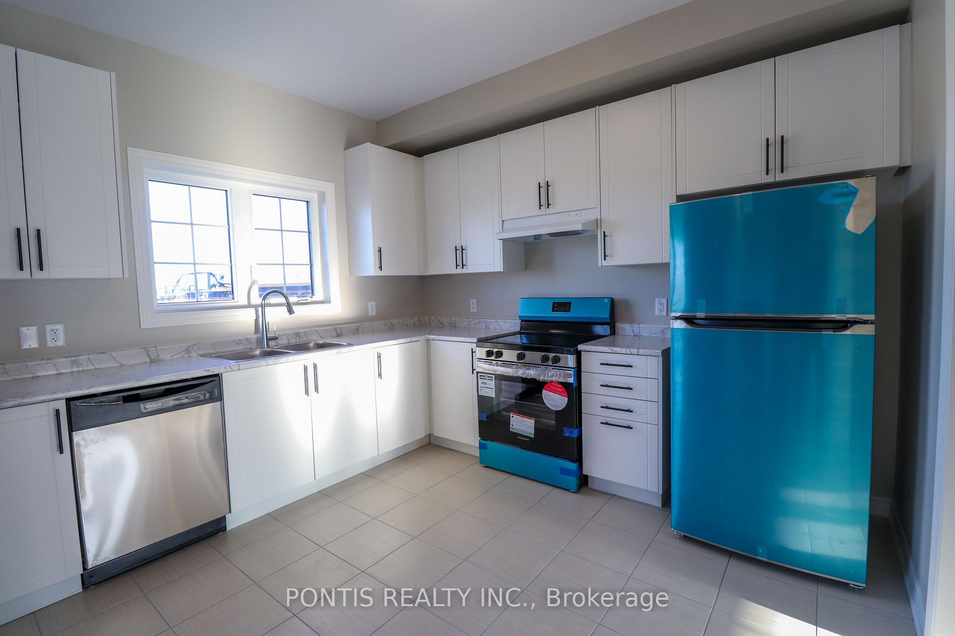 Photo 33 of 288 Springfield Crescent, Clearview, Stayner — HOMEH