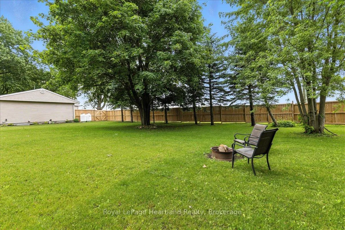 Photo 40 of 7637 Wellington Road 7, Mapleton, Rural Mapleton — HOMEH