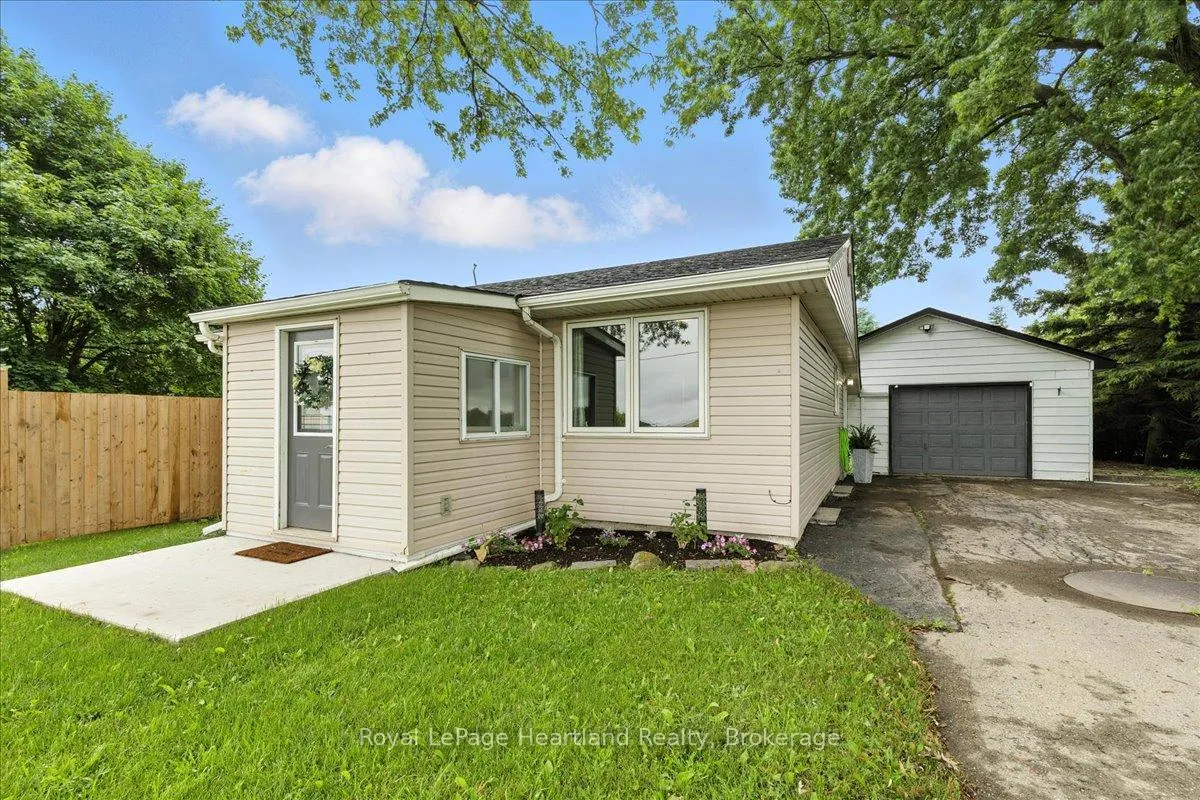 Photo 46 of 7637 Wellington Road 7, Mapleton, Rural Mapleton — HOMEH