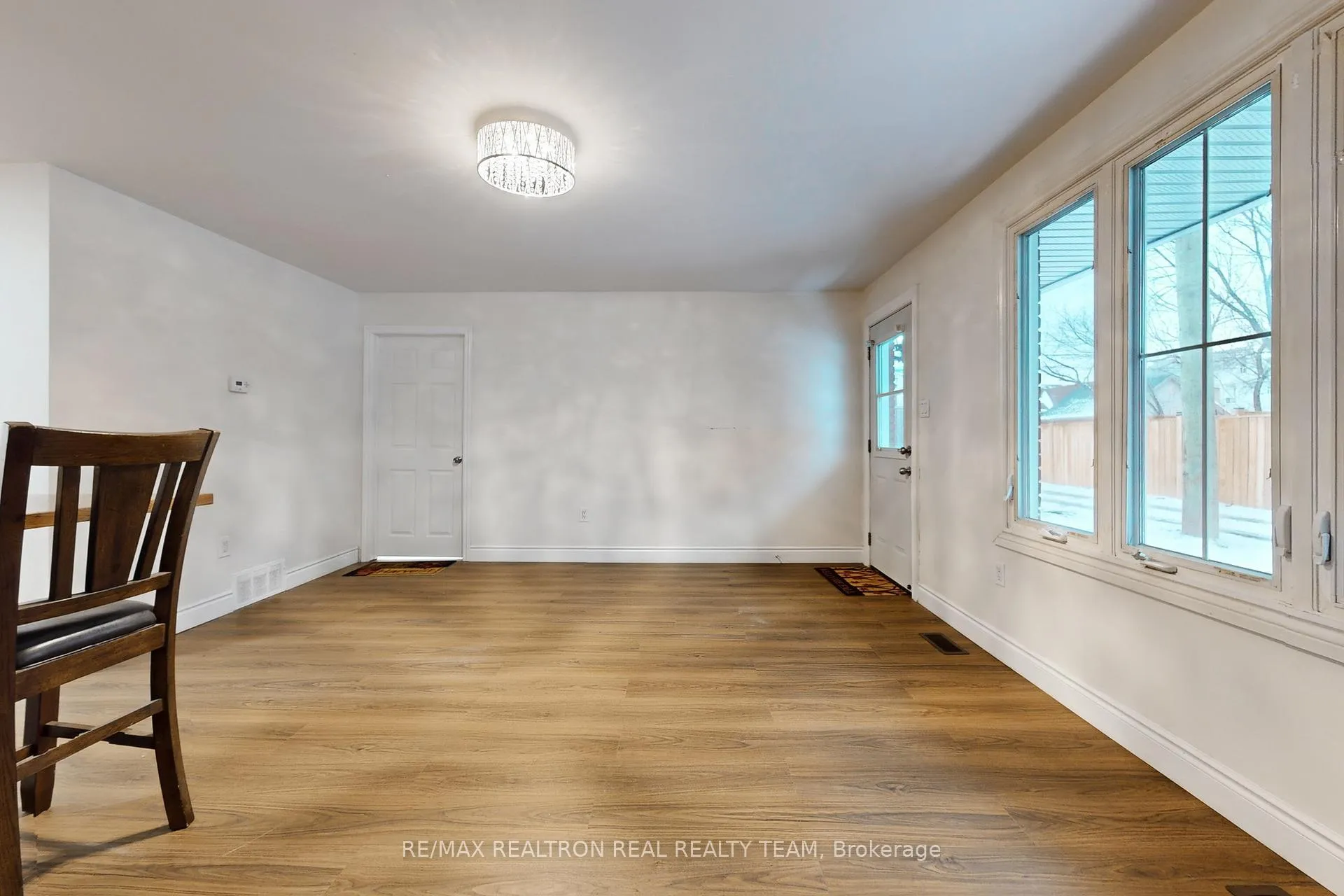 Photo 31 of 195 Balmoral Avenue N, Hamilton, Crown Point — HOMEH