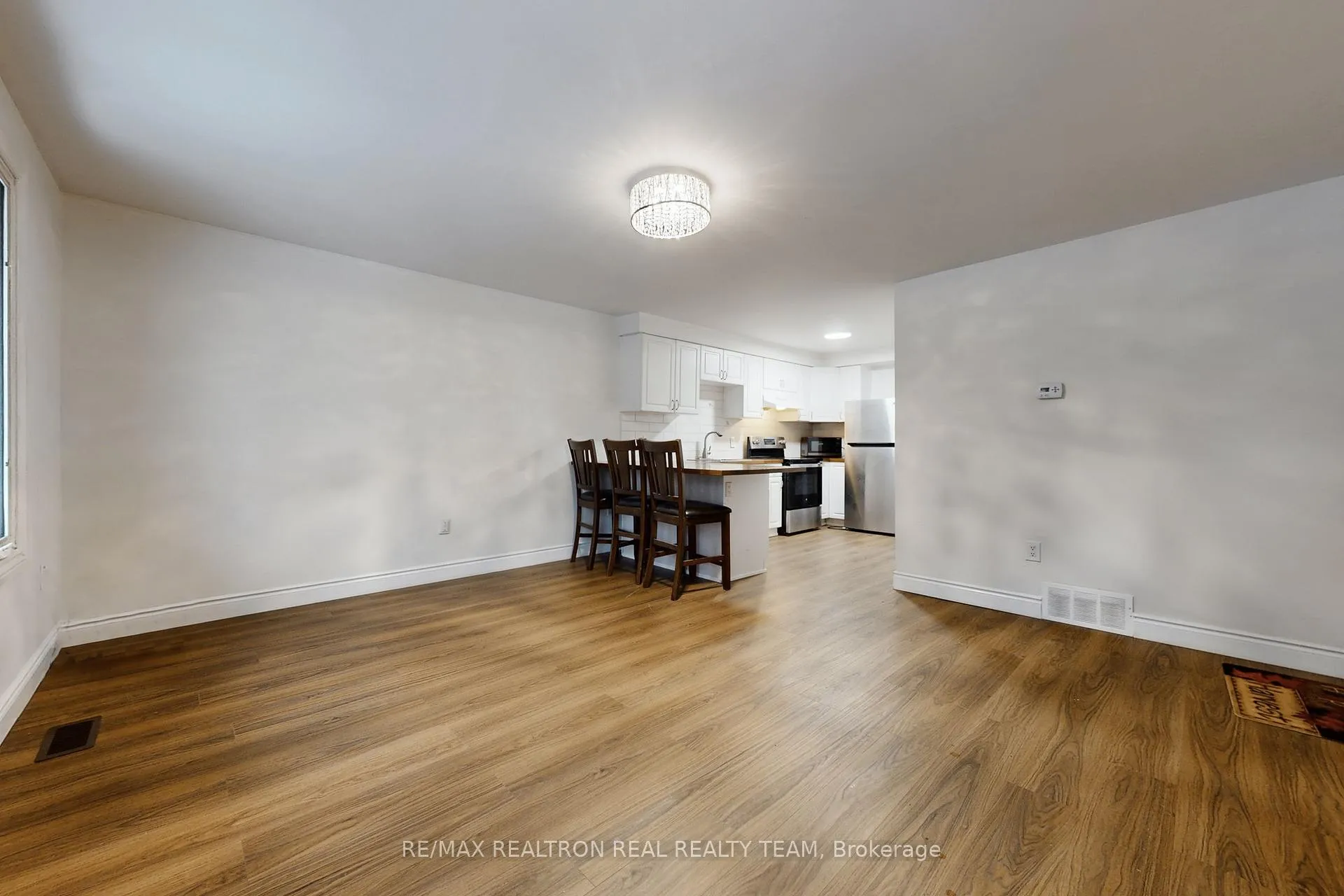 Photo 32 of 195 Balmoral Avenue N, Hamilton, Crown Point — HOMEH