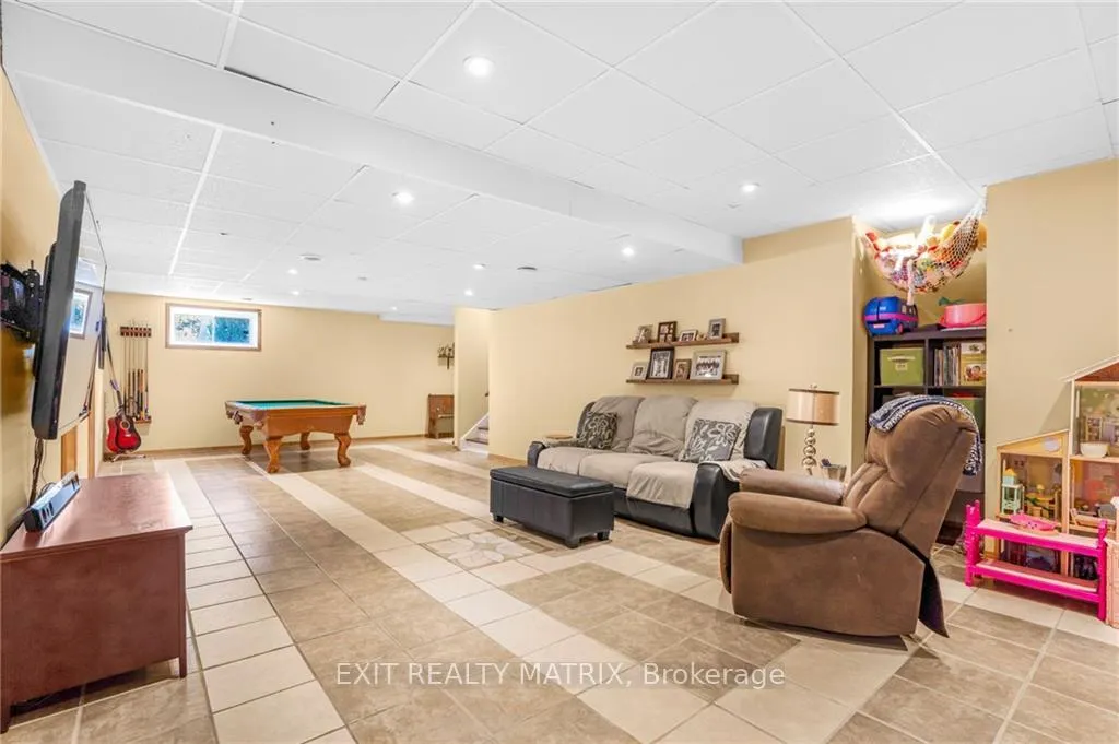 Photo 15 of 736 Fox Run Road, Champlain, Champlain Twp — HOMEH