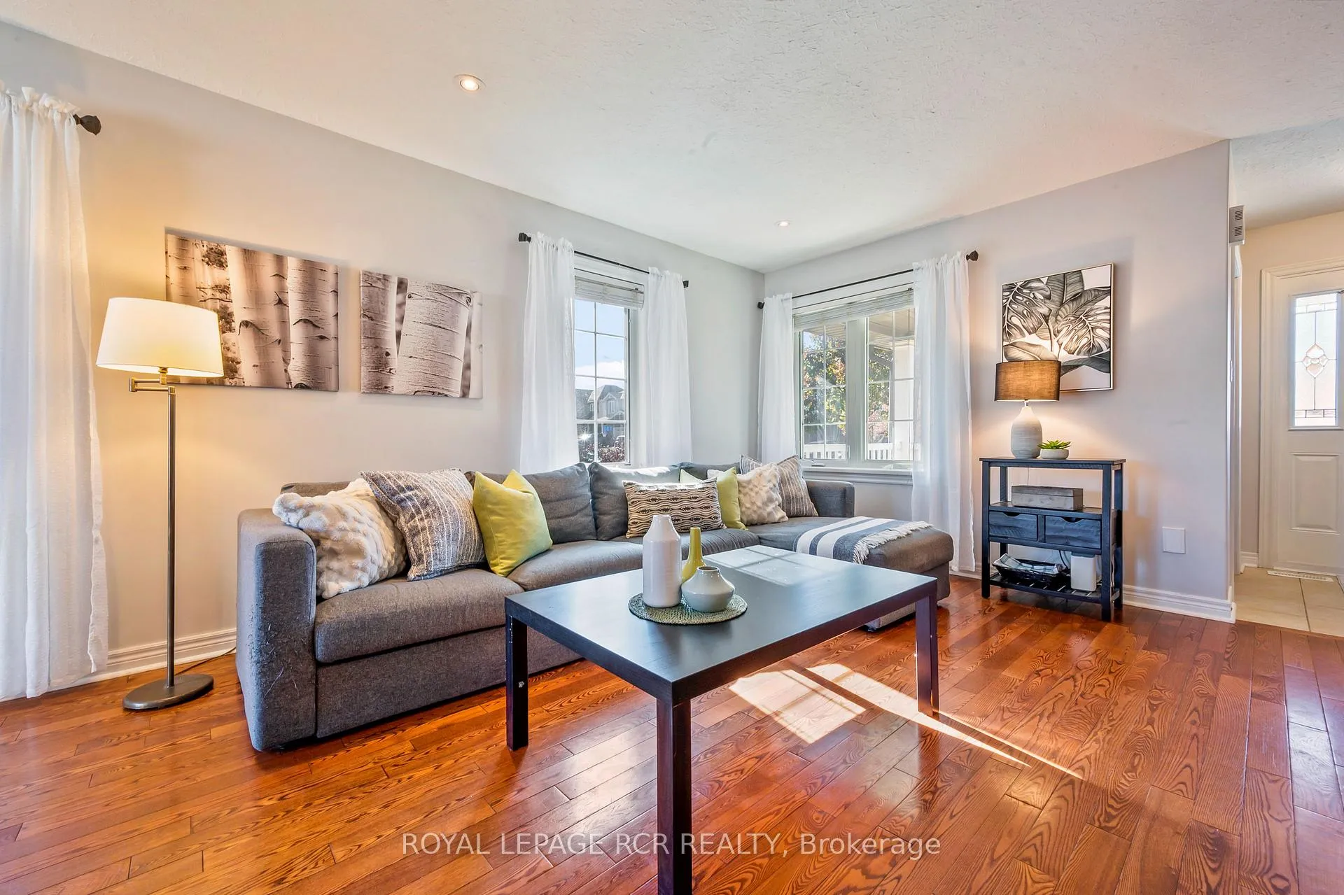 Photo 3 of 121 Fleming Way, Shelburne — HOMEH