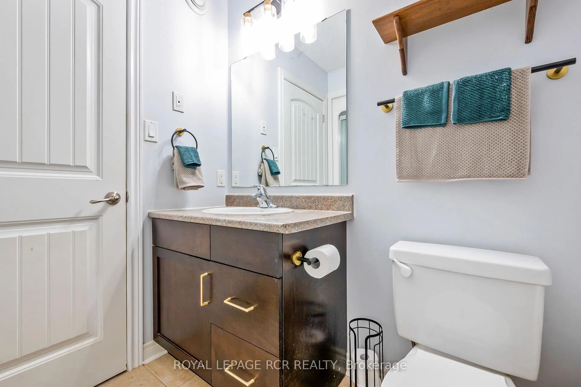 Photo 15 of 121 Fleming Way, Shelburne — HOMEH