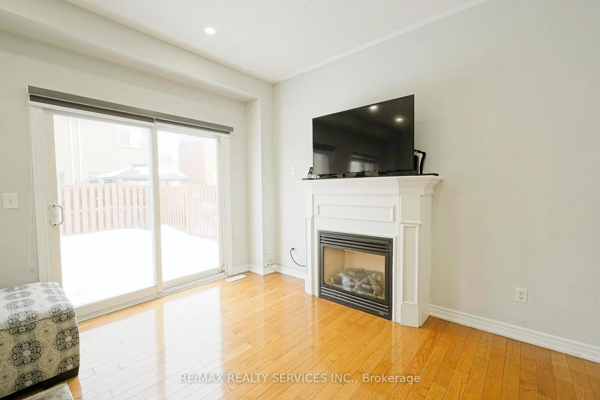 Photo 15 of 49 Crystalview Crescent, Brampton, Bram East — HOMEH