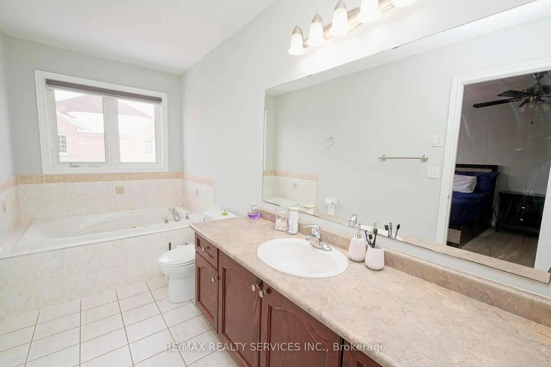 Photo 25 of 49 Crystalview Crescent, Brampton, Bram East — HOMEH