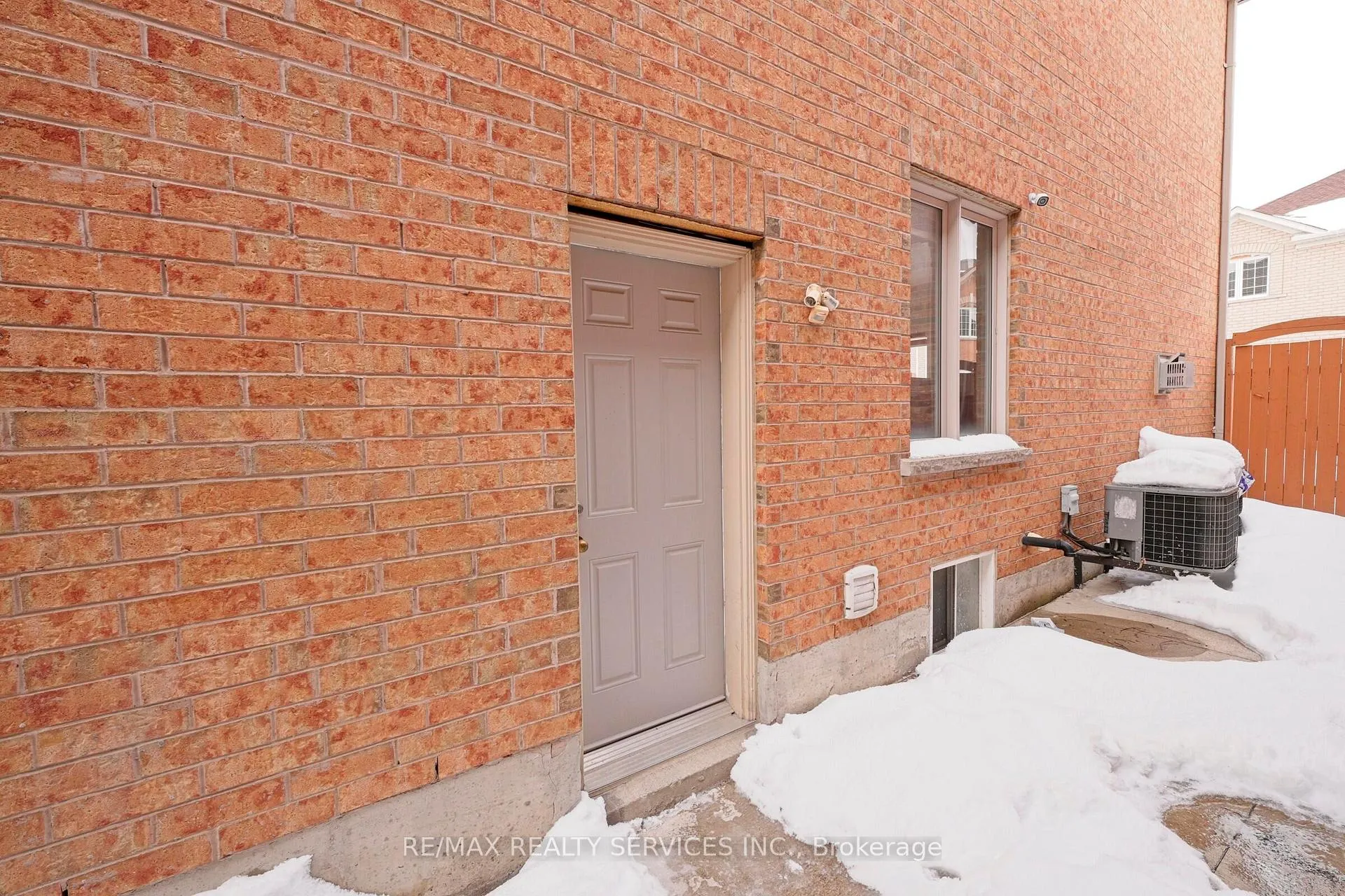 Photo 37 of 49 Crystalview Crescent, Brampton, Bram East — HOMEH