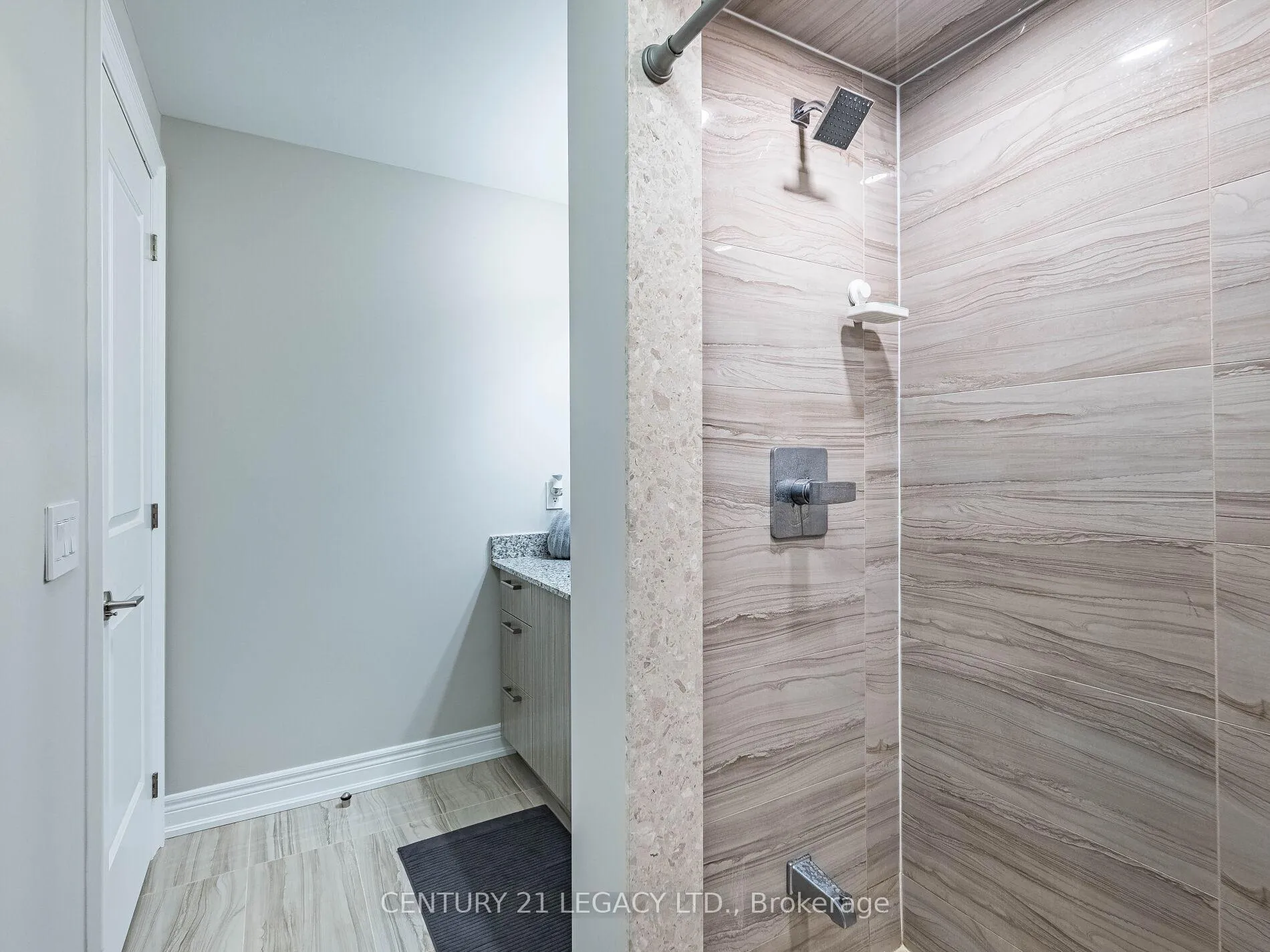 Photo 17 of 21 Goodview Drive, Brampton, Sandringham-Wellington North — HOMEH