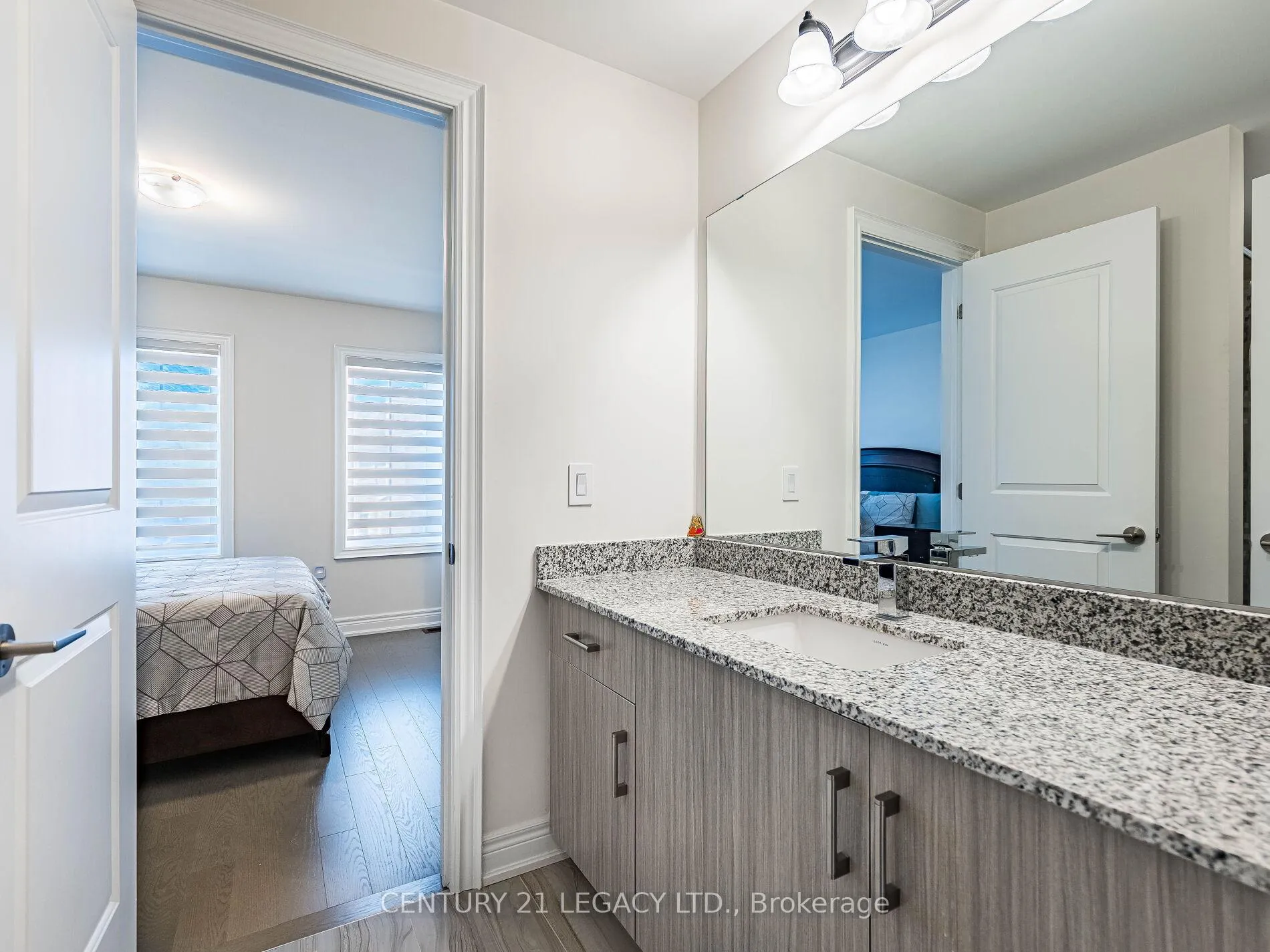 Photo 19 of 21 Goodview Drive, Brampton, Sandringham-Wellington North — HOMEH