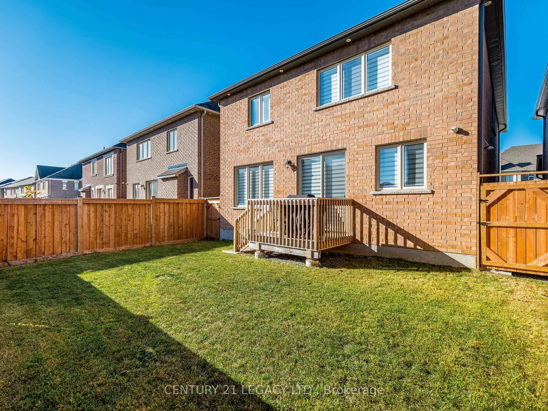 Photo 24 of 21 Goodview Drive, Brampton, Sandringham-Wellington North — HOMEH