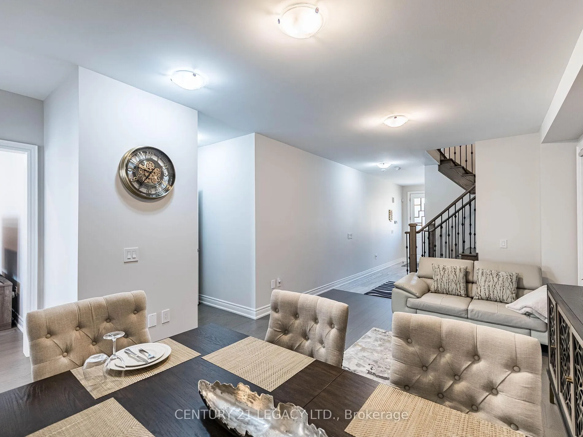 Photo 29 of 21 Goodview Drive, Brampton, Sandringham-Wellington North — HOMEH