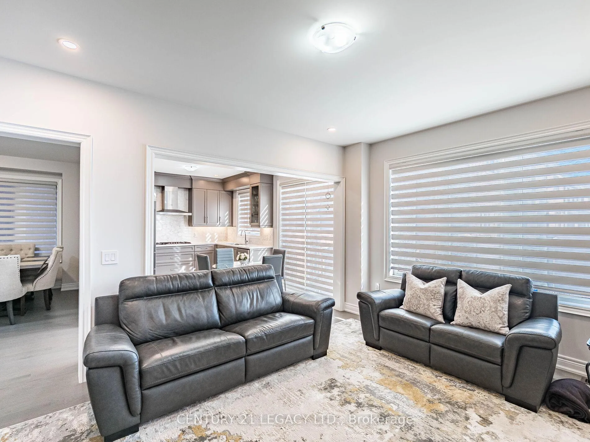 Photo 14 of 21 Goodview Drive, Brampton, Sandringham-Wellington North — HOMEH
