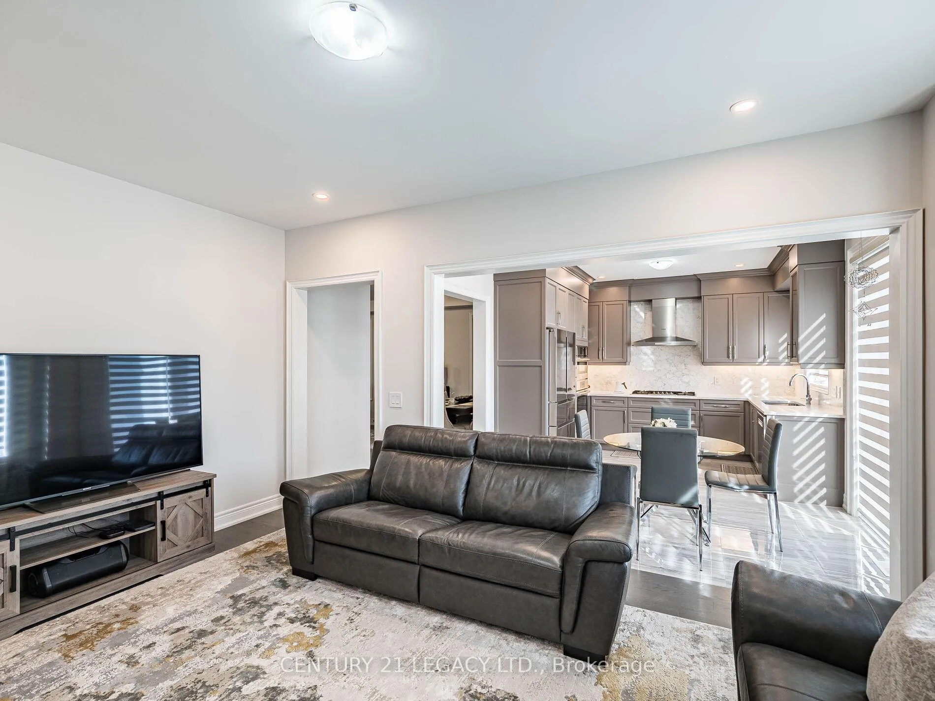 Photo 33 of 21 Goodview Drive, Brampton, Sandringham-Wellington North — HOMEH