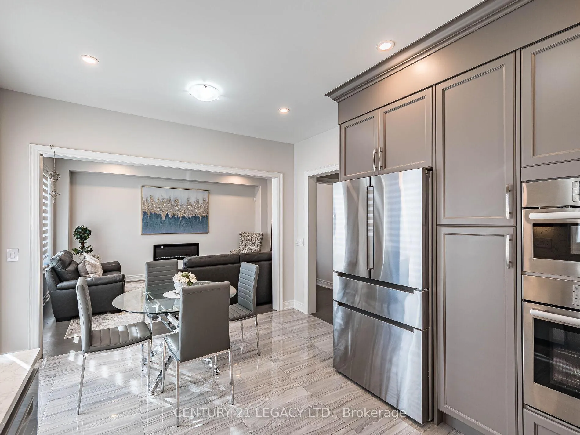 Photo 34 of 21 Goodview Drive, Brampton, Sandringham-Wellington North — HOMEH