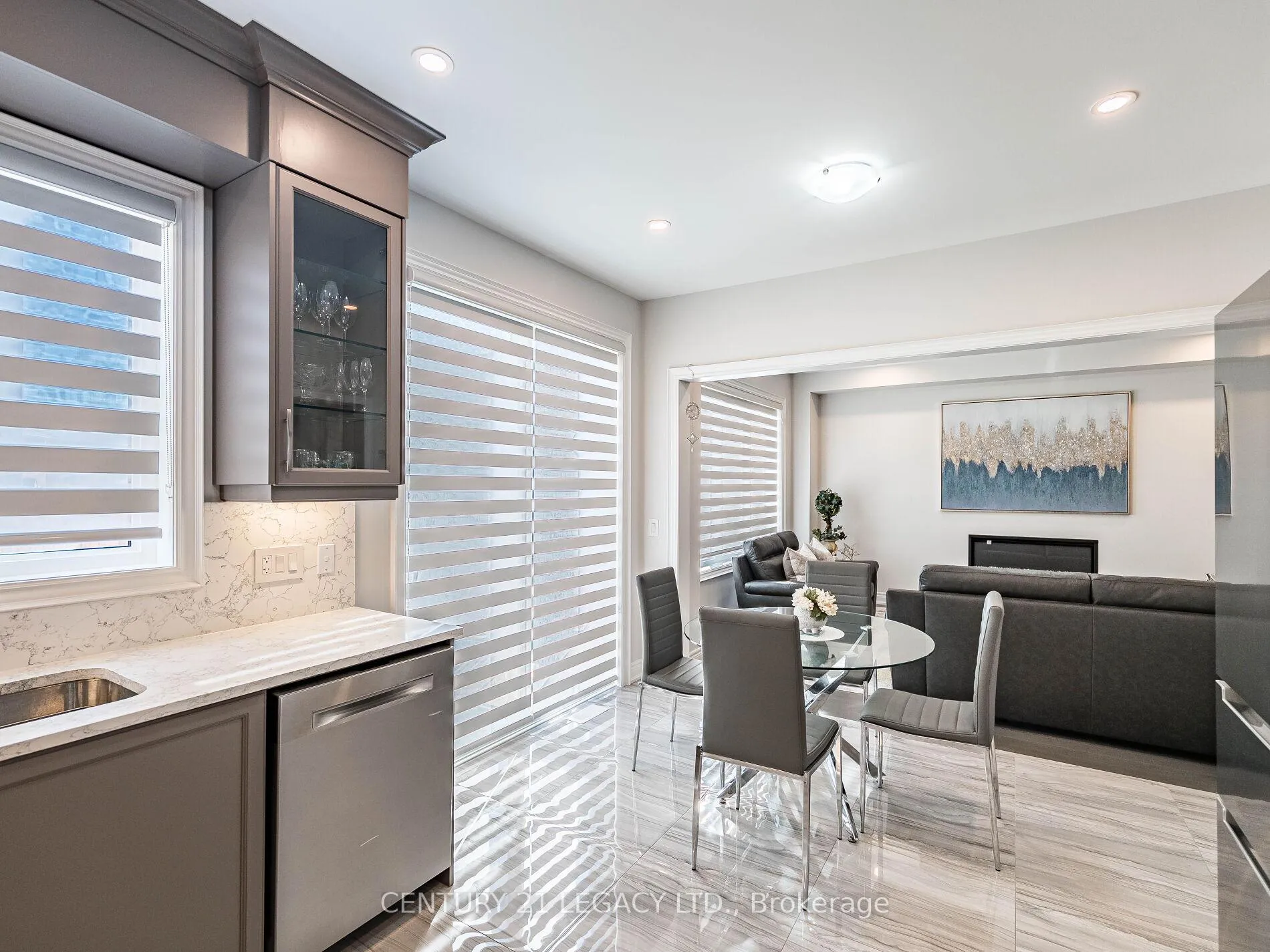 Photo 35 of 21 Goodview Drive, Brampton, Sandringham-Wellington North — HOMEH