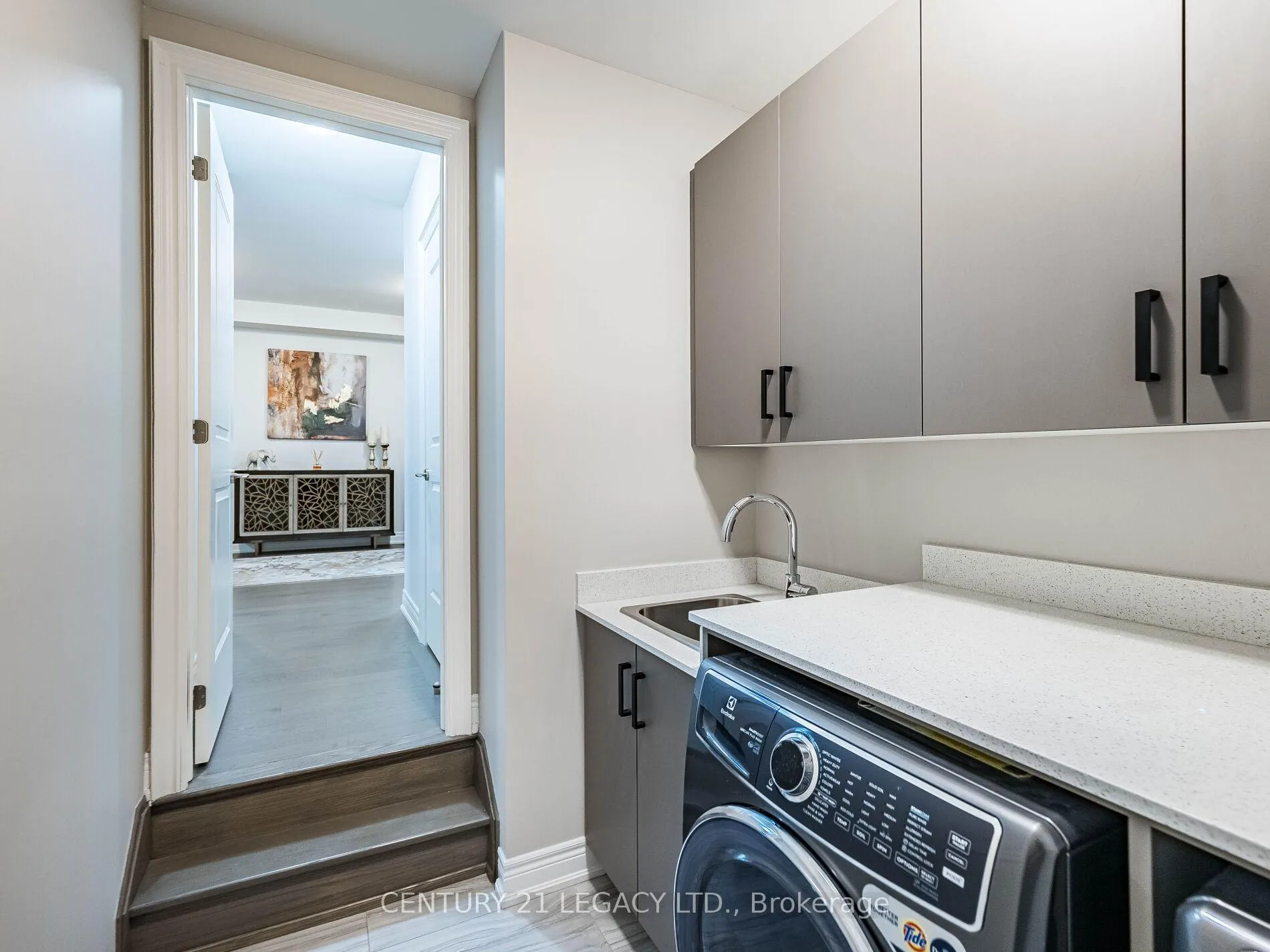Photo 40 of 21 Goodview Drive, Brampton, Sandringham-Wellington North — HOMEH