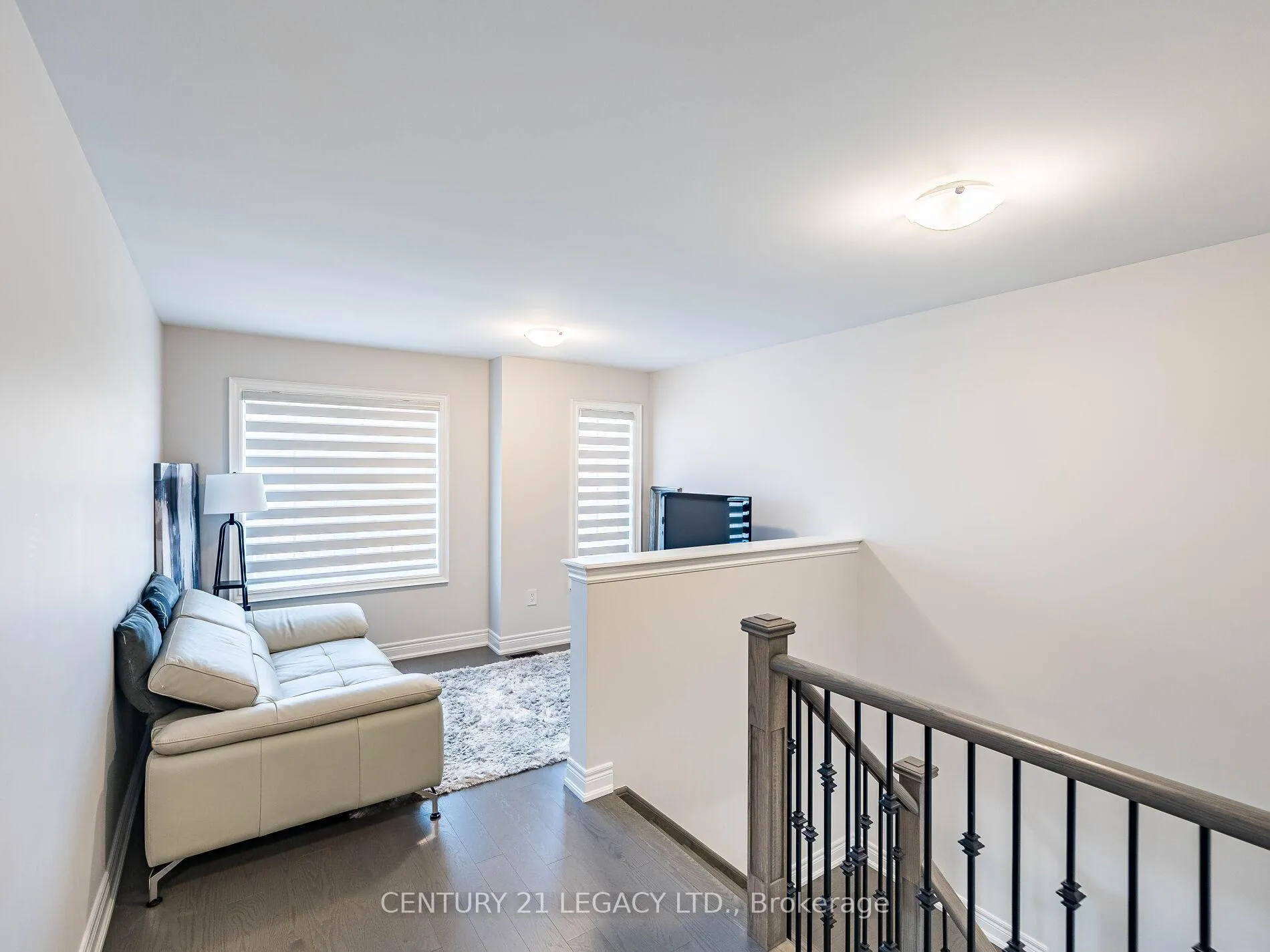 Photo 44 of 21 Goodview Drive, Brampton, Sandringham-Wellington North — HOMEH