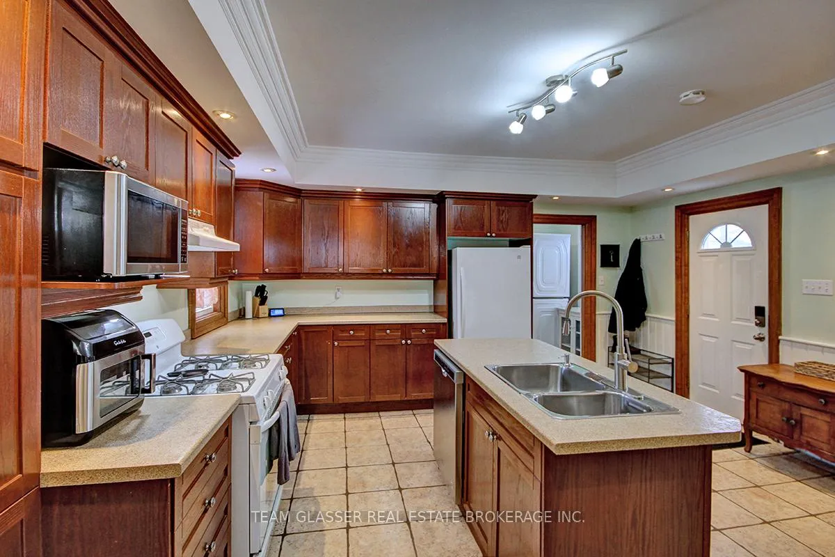 Photo 11 of 173 Maple Street, West Elgin, West Lorne — HOMEH