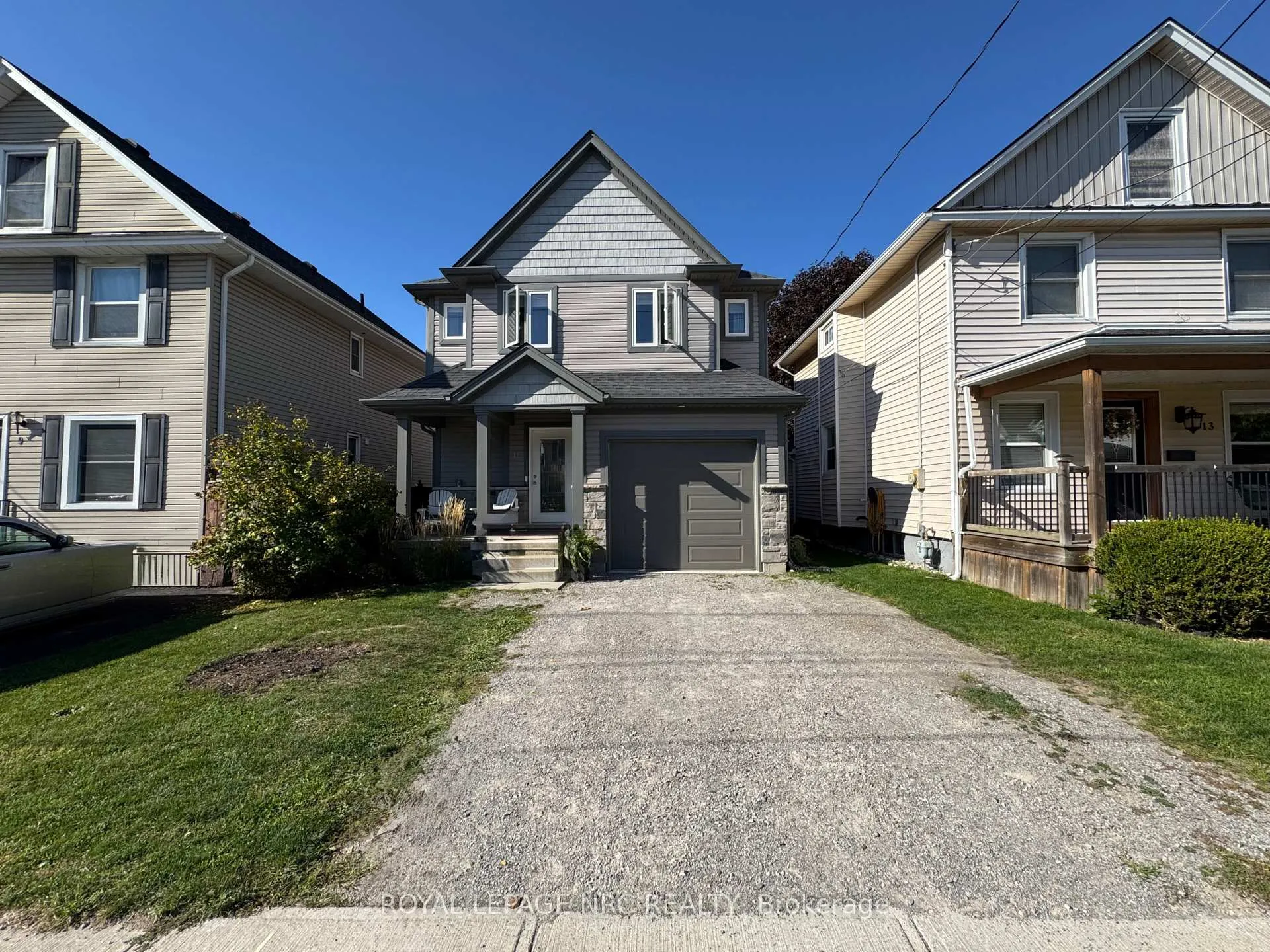 Photo 1 of 11 Violet Street, St. Catharines, Grapeview — HOMEH