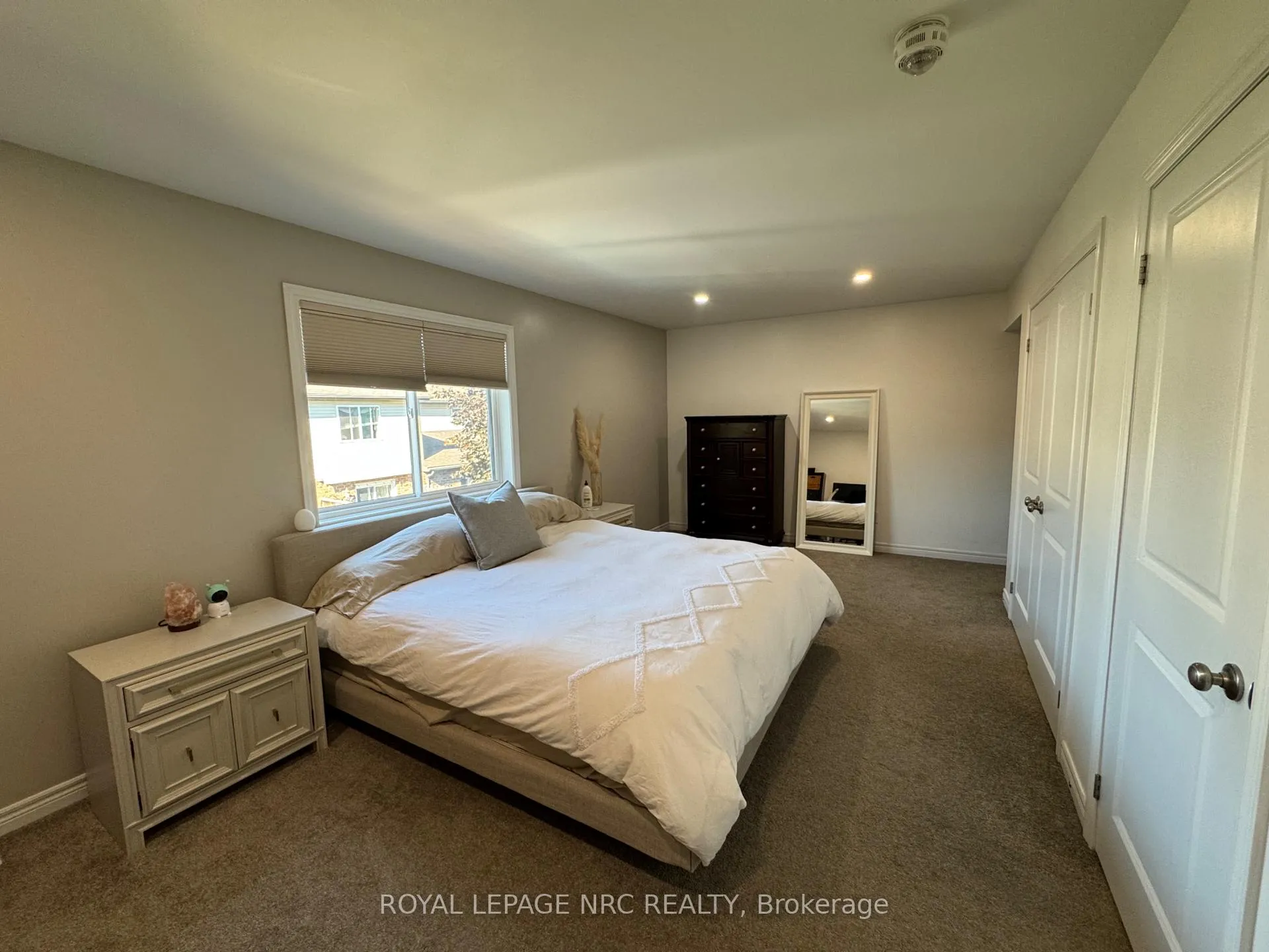 Photo 16 of 11 Violet Street, St. Catharines, Grapeview — HOMEH
