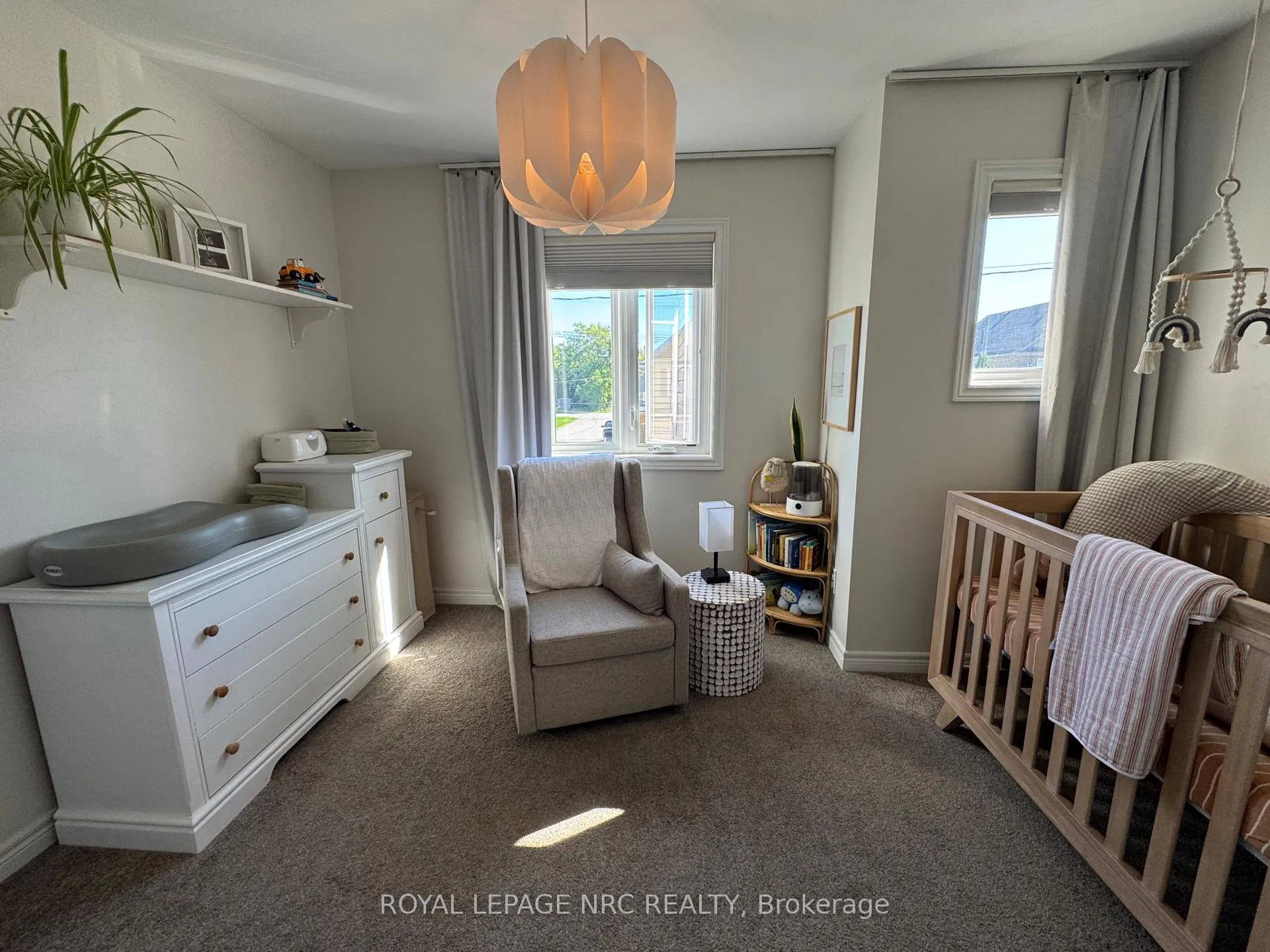 Photo 19 of 11 Violet Street, St. Catharines, Grapeview — HOMEH