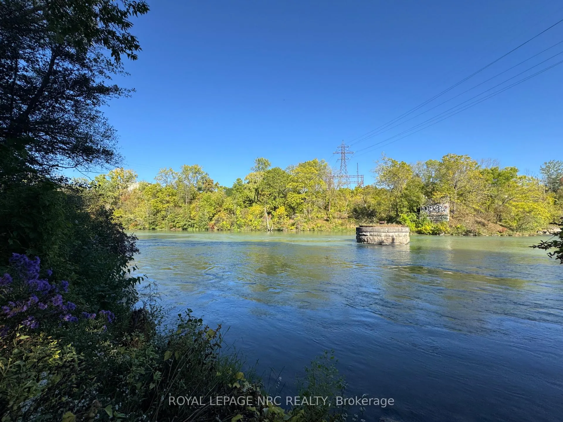 Photo 36 of 11 Violet Street, St. Catharines, Grapeview — HOMEH