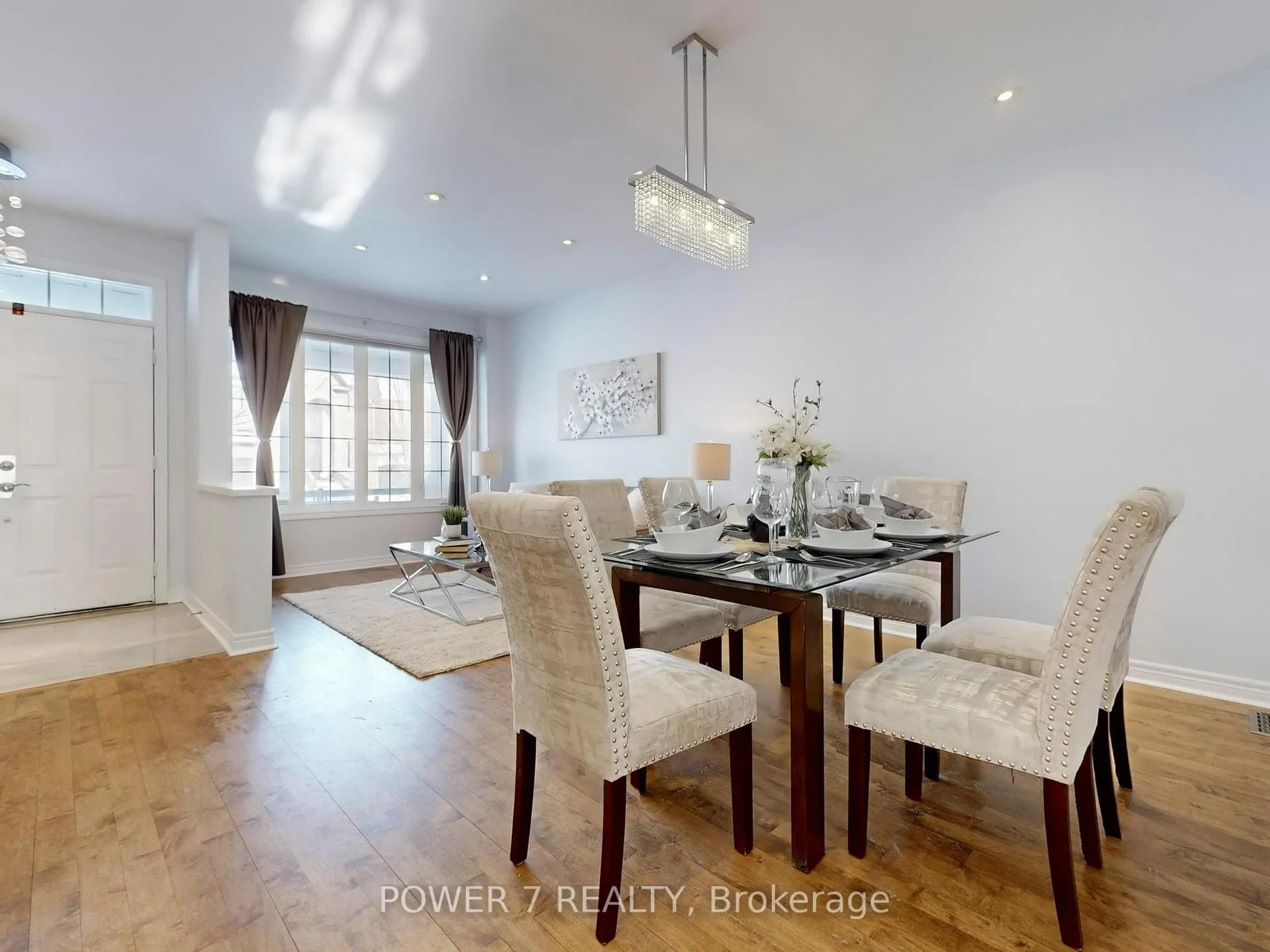 Photo 7 of 3 Demoray Court, Markham, Greensborough — HOMEH