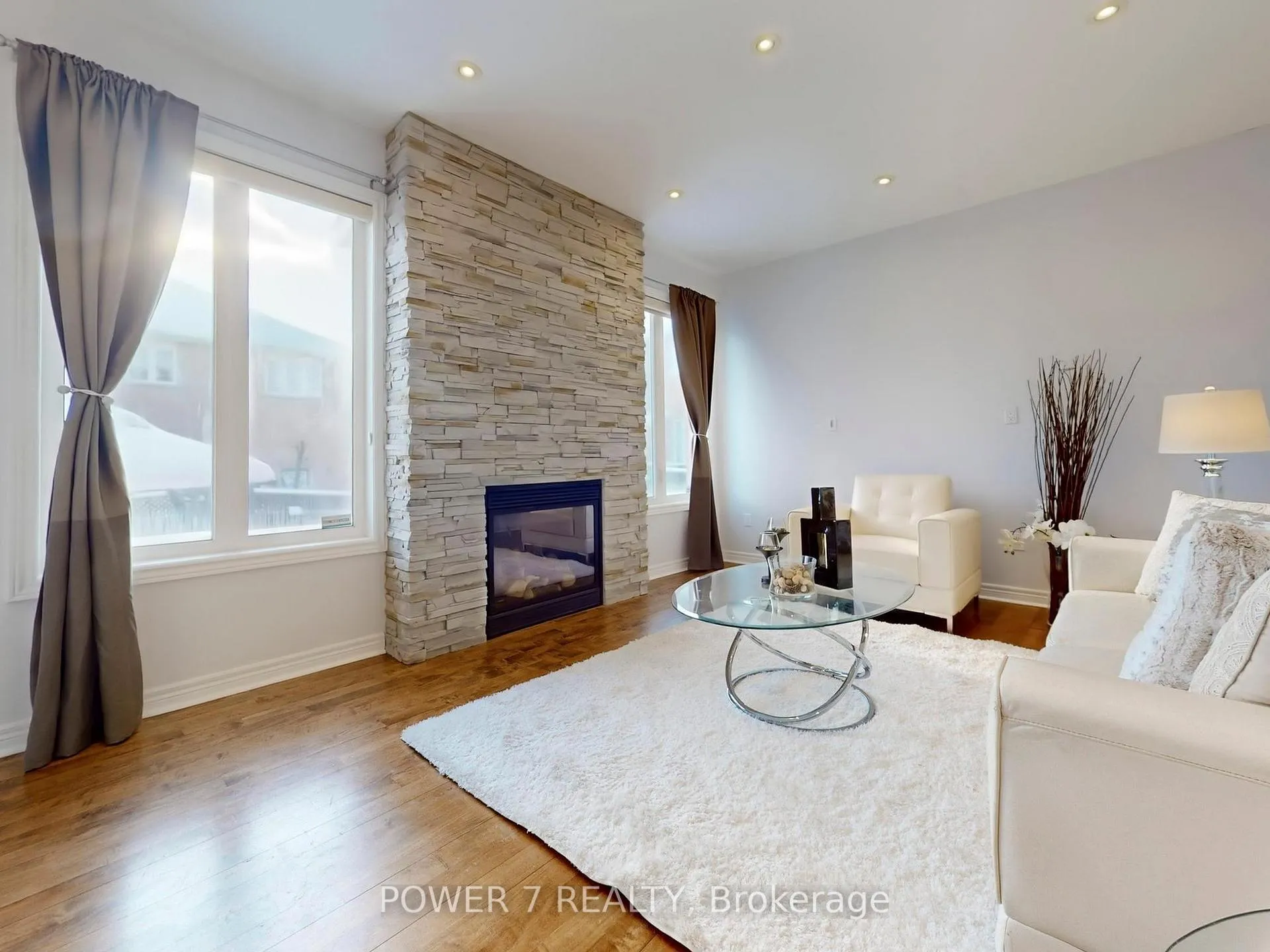 Photo 10 of 3 Demoray Court, Markham, Greensborough — HOMEH