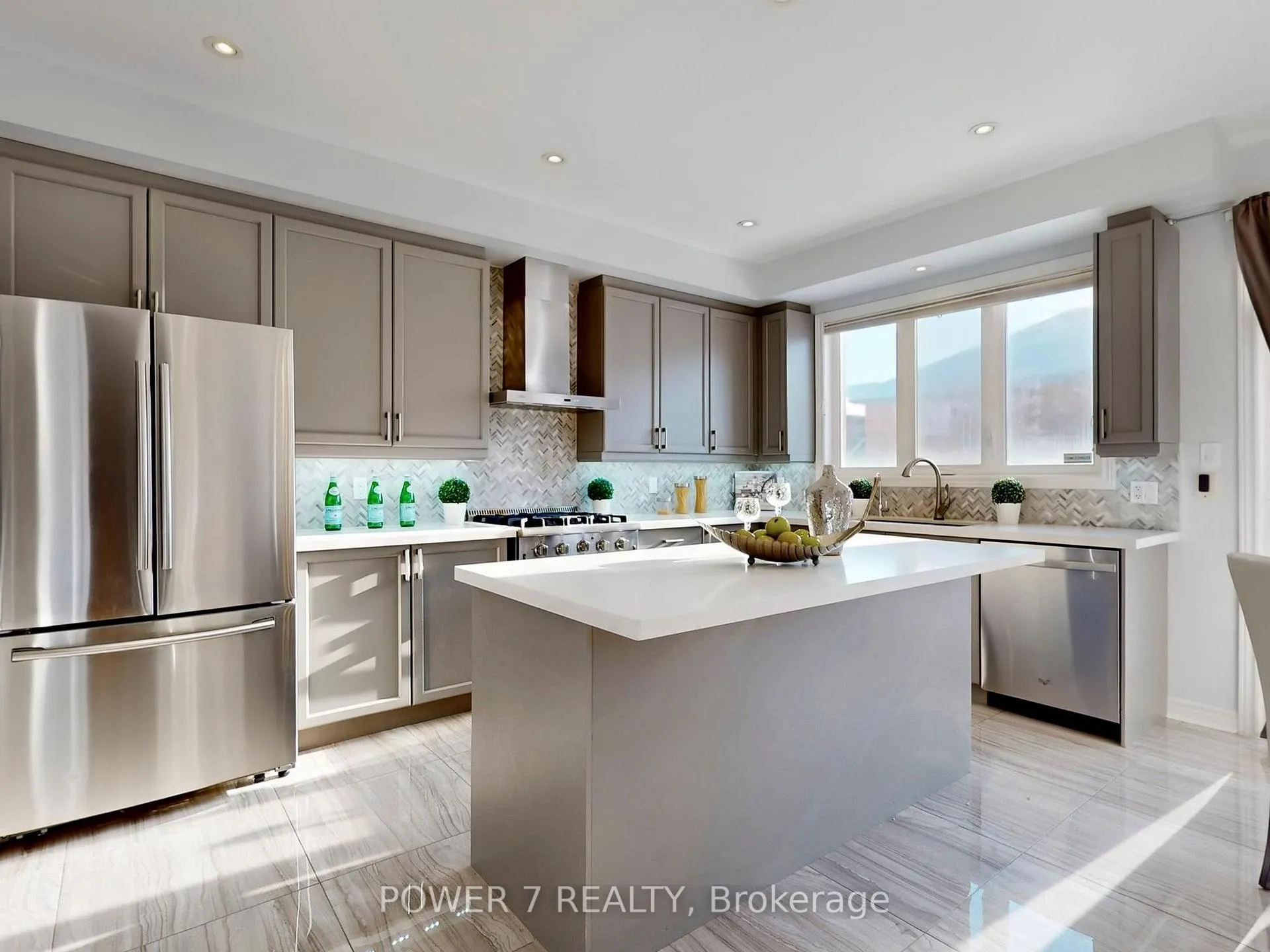 Photo 14 of 3 Demoray Court, Markham, Greensborough — HOMEH