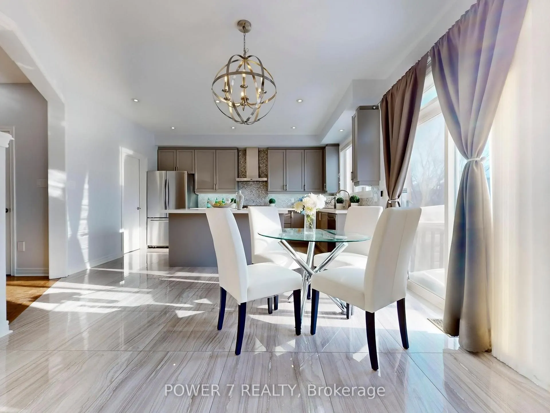 Photo 18 of 3 Demoray Court, Markham, Greensborough — HOMEH